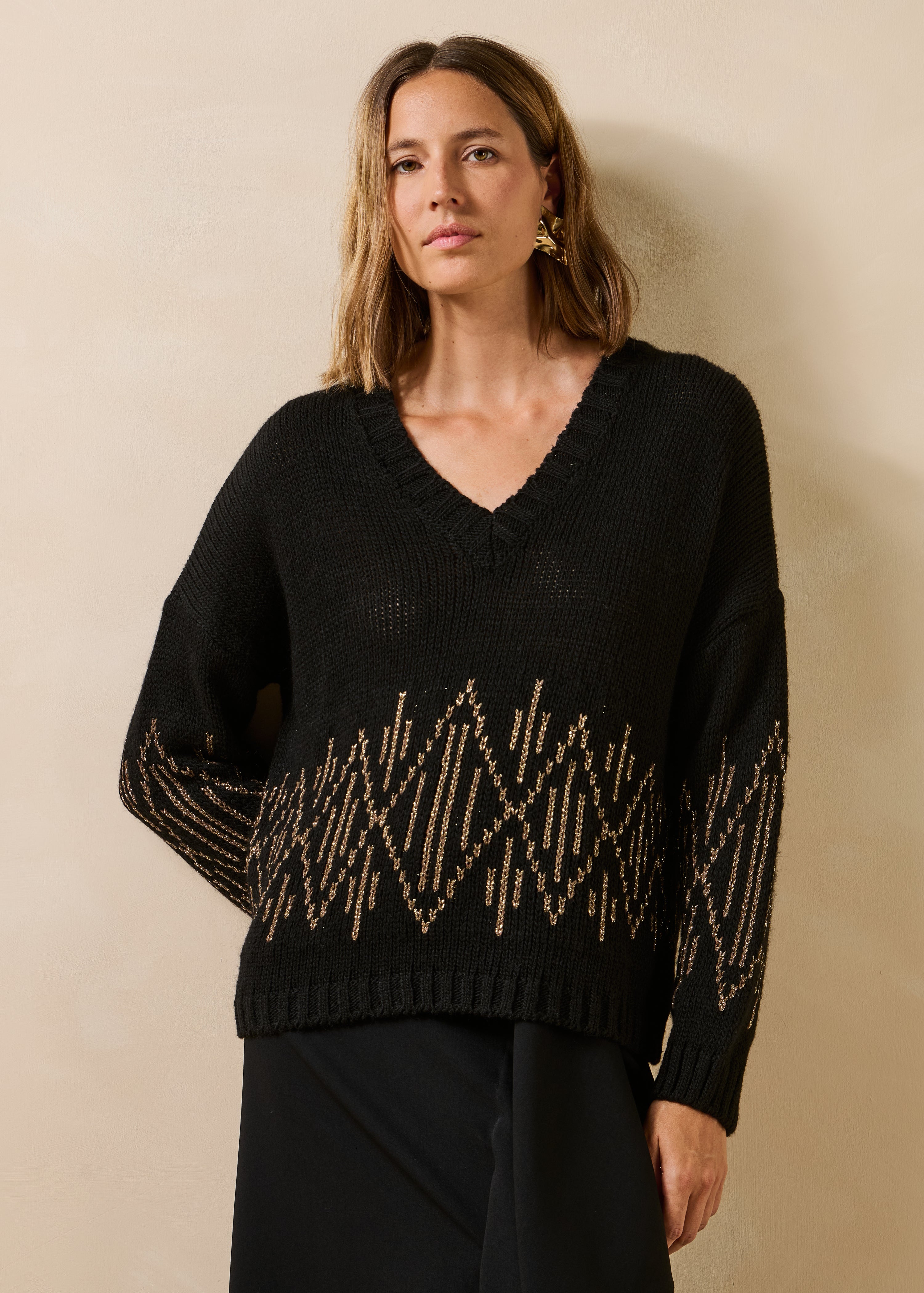 Weite schwarzer Pullover mit langen Ärmeln in Jacquardstrick