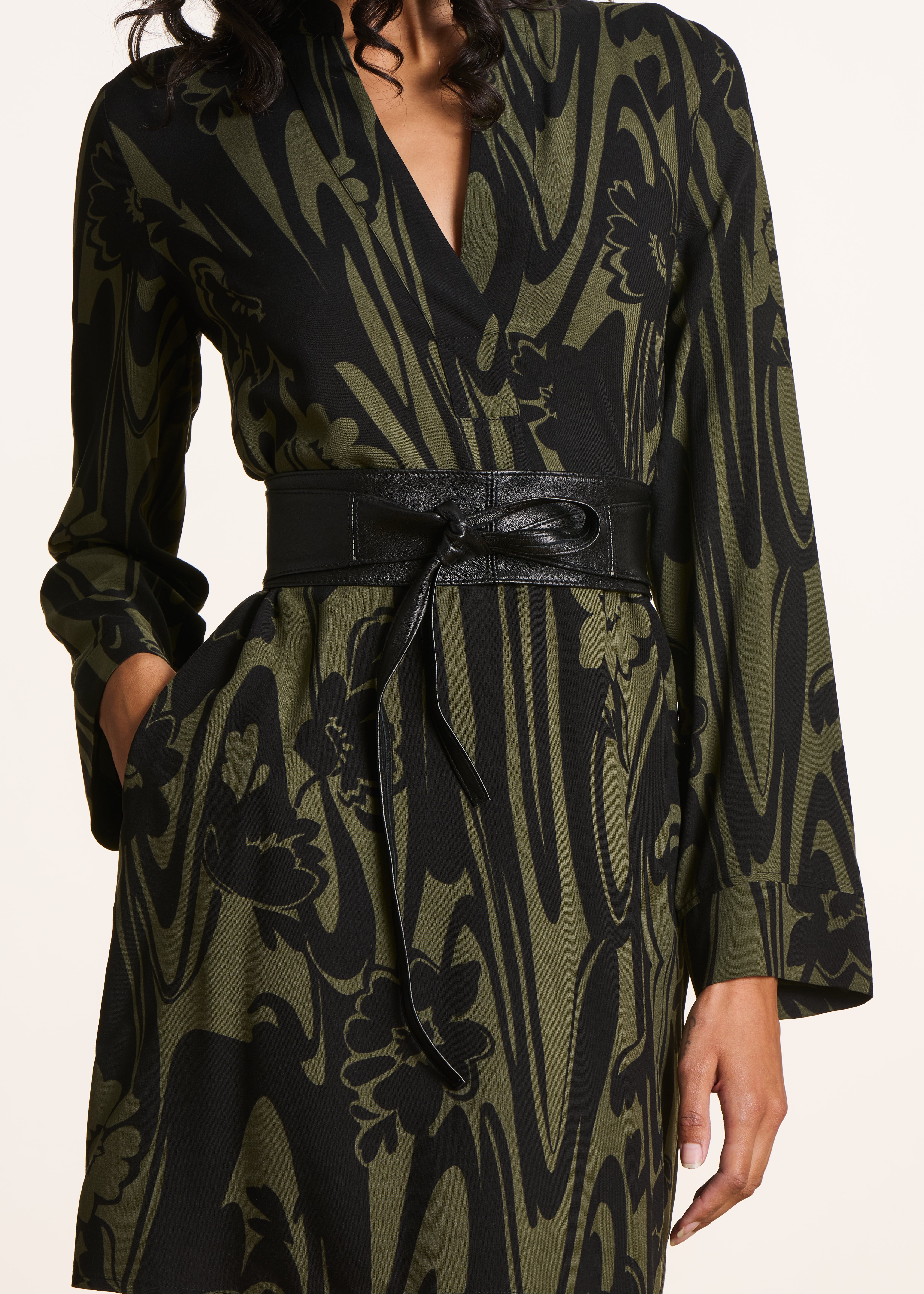 Ceinture noire en cuir à nouer La Fée Maraboutée - Main Image