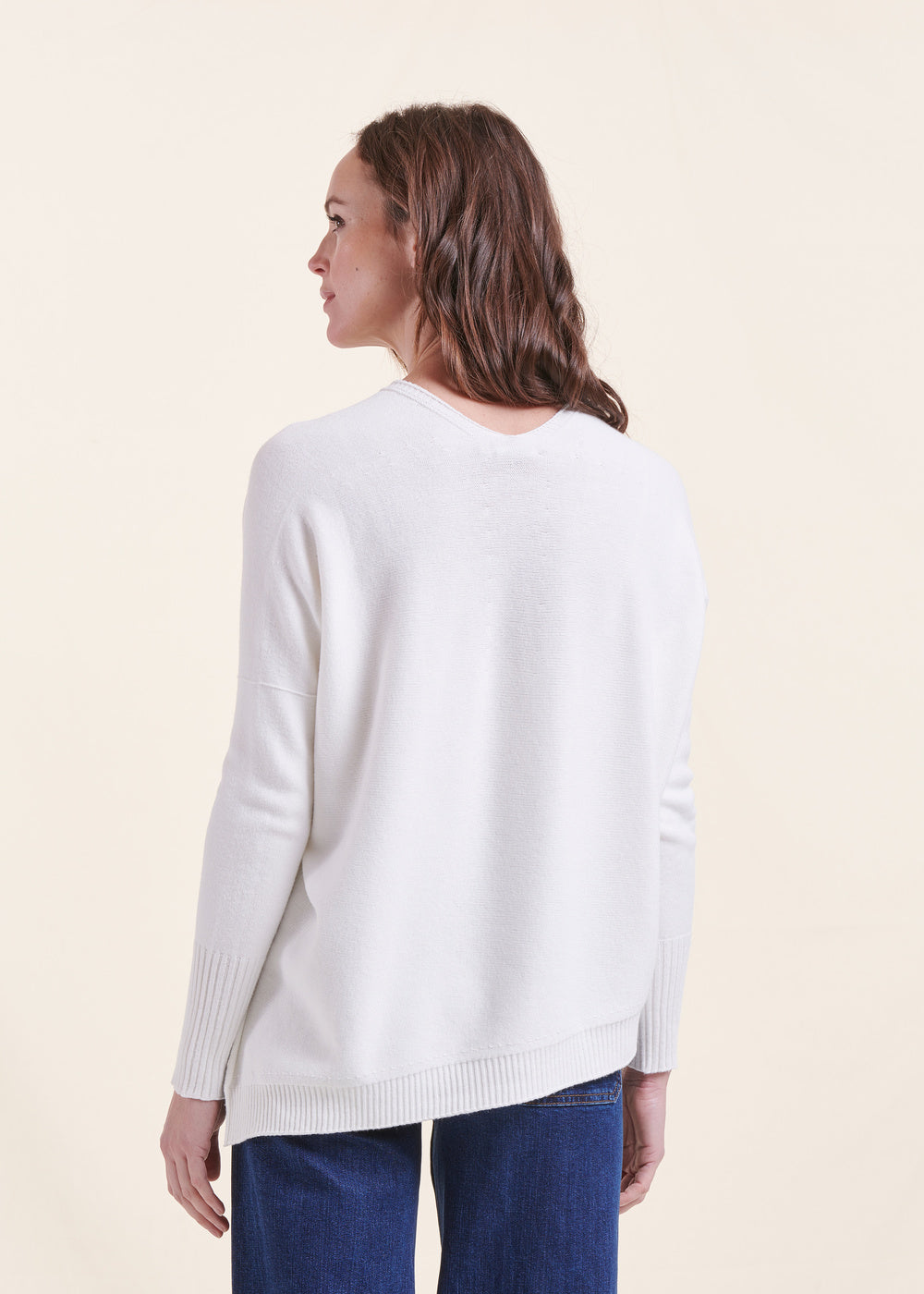 Maglia asimmetrica in maglia fine