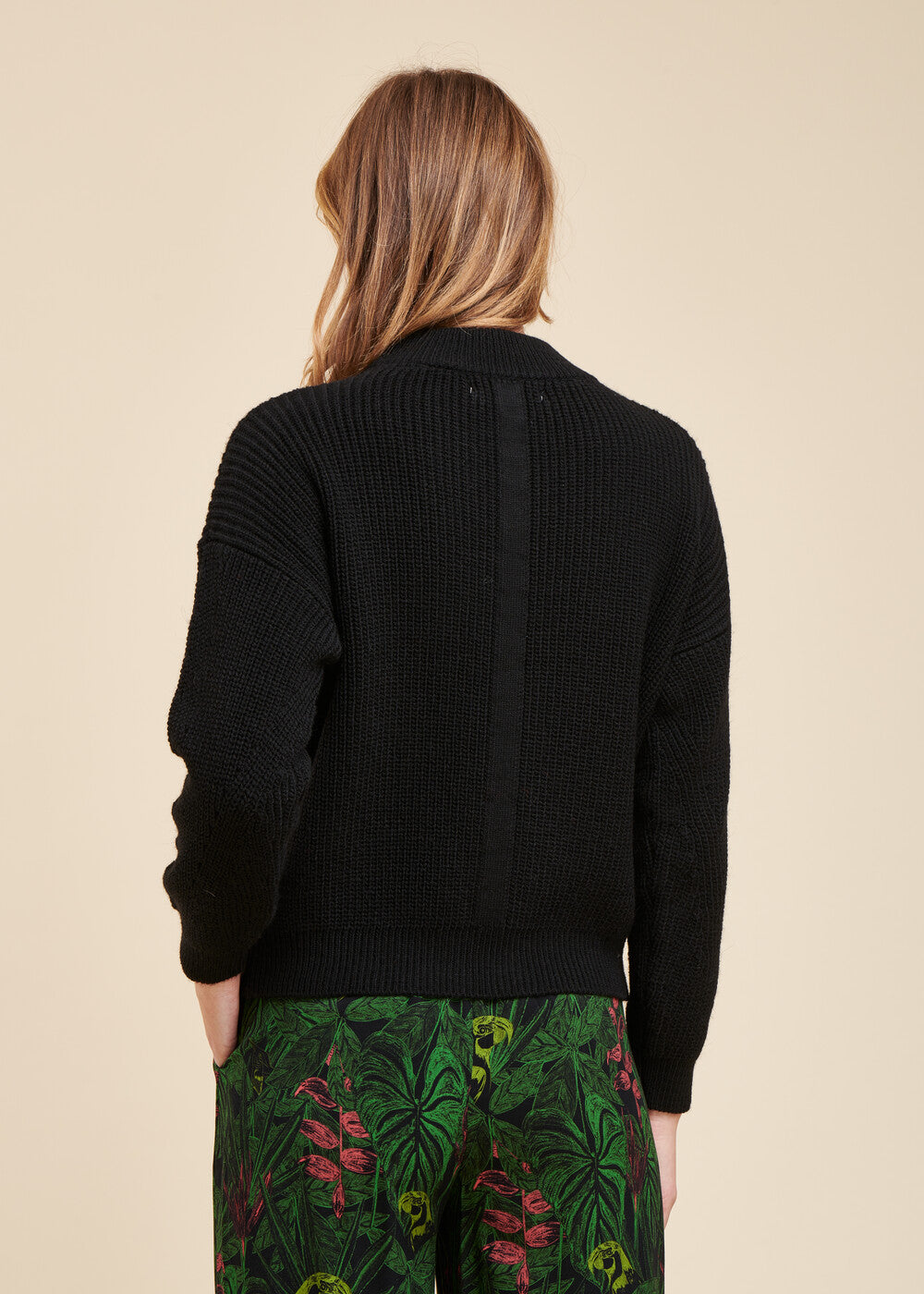 Maglia a coste con perle
