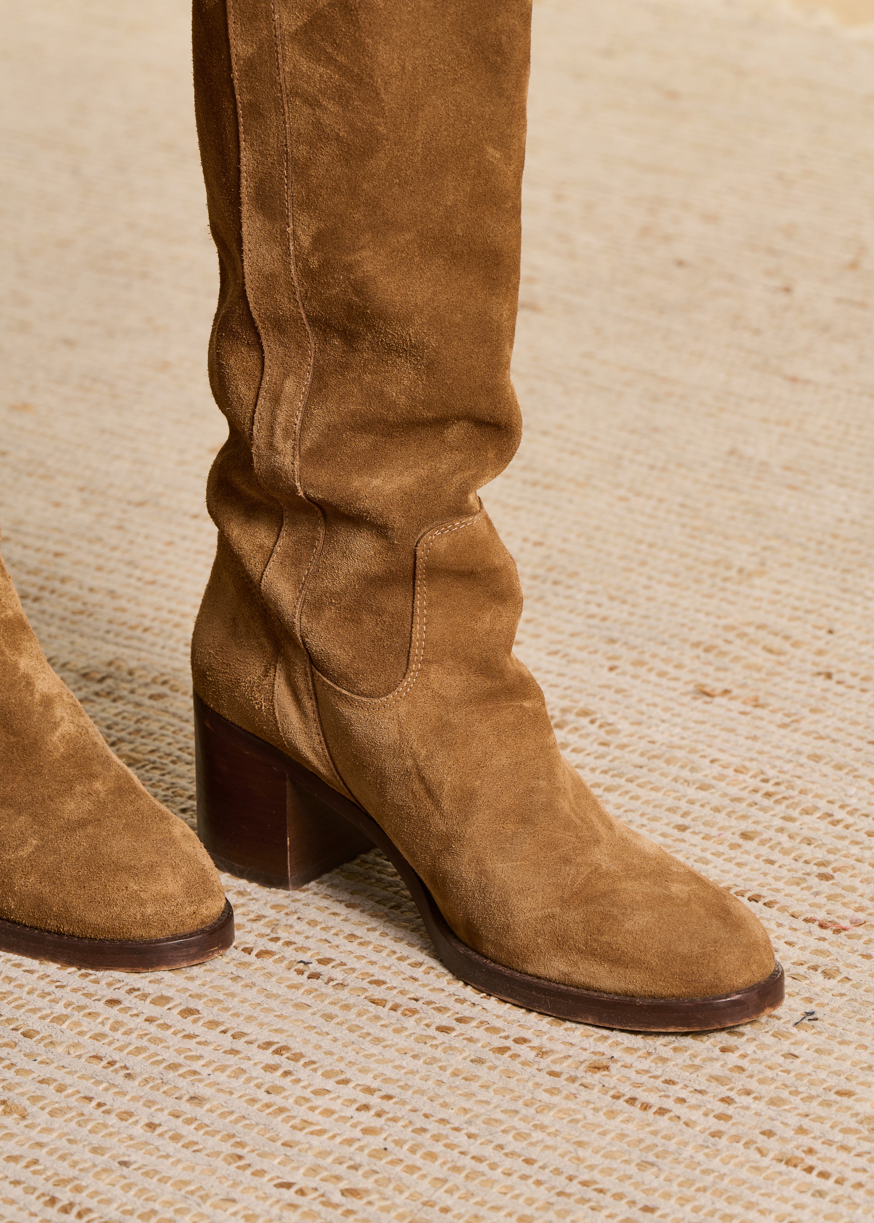 Bottes marron à talons en cuir