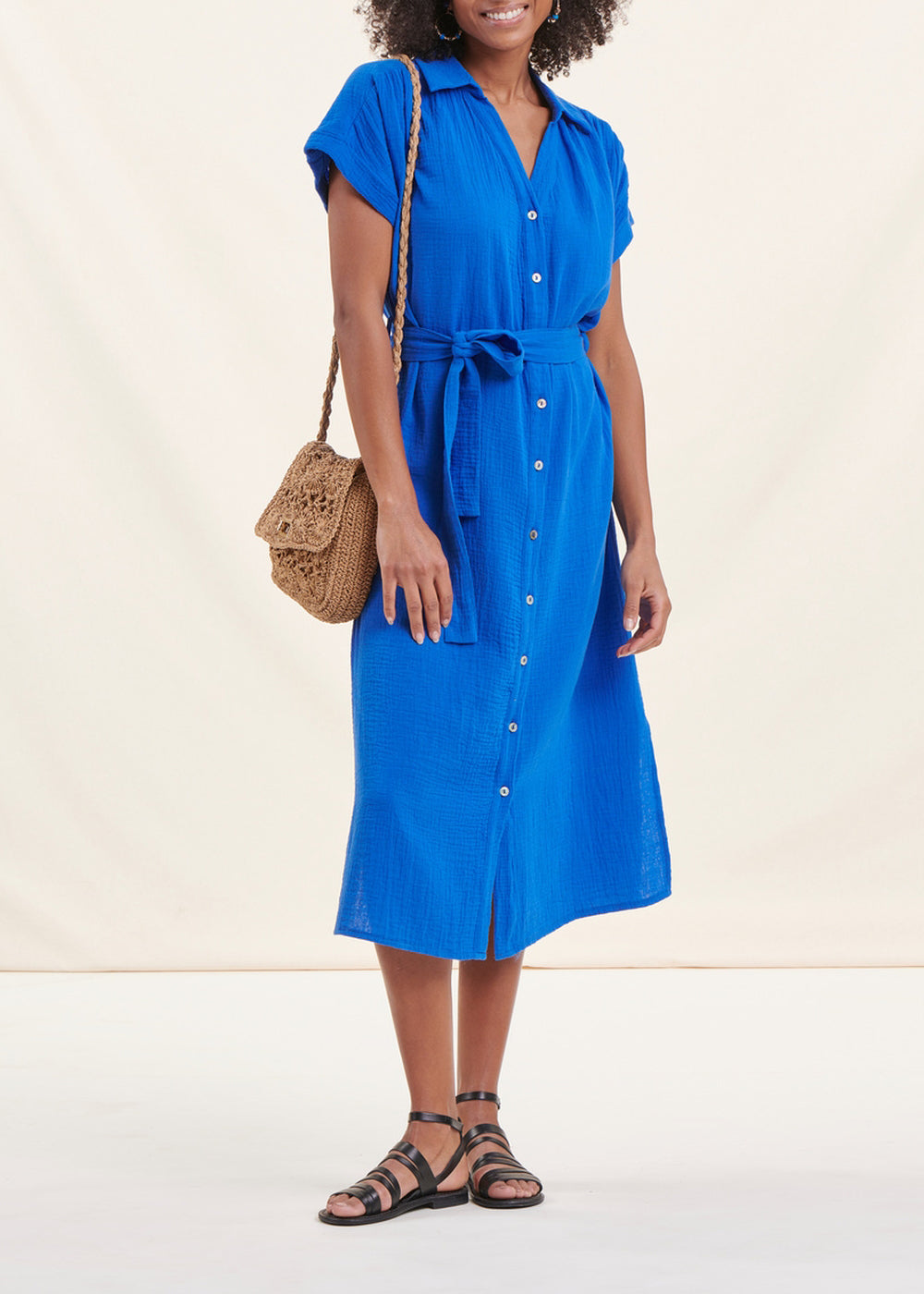 Robe chemise mi-longue bleu roi en gaze de coton