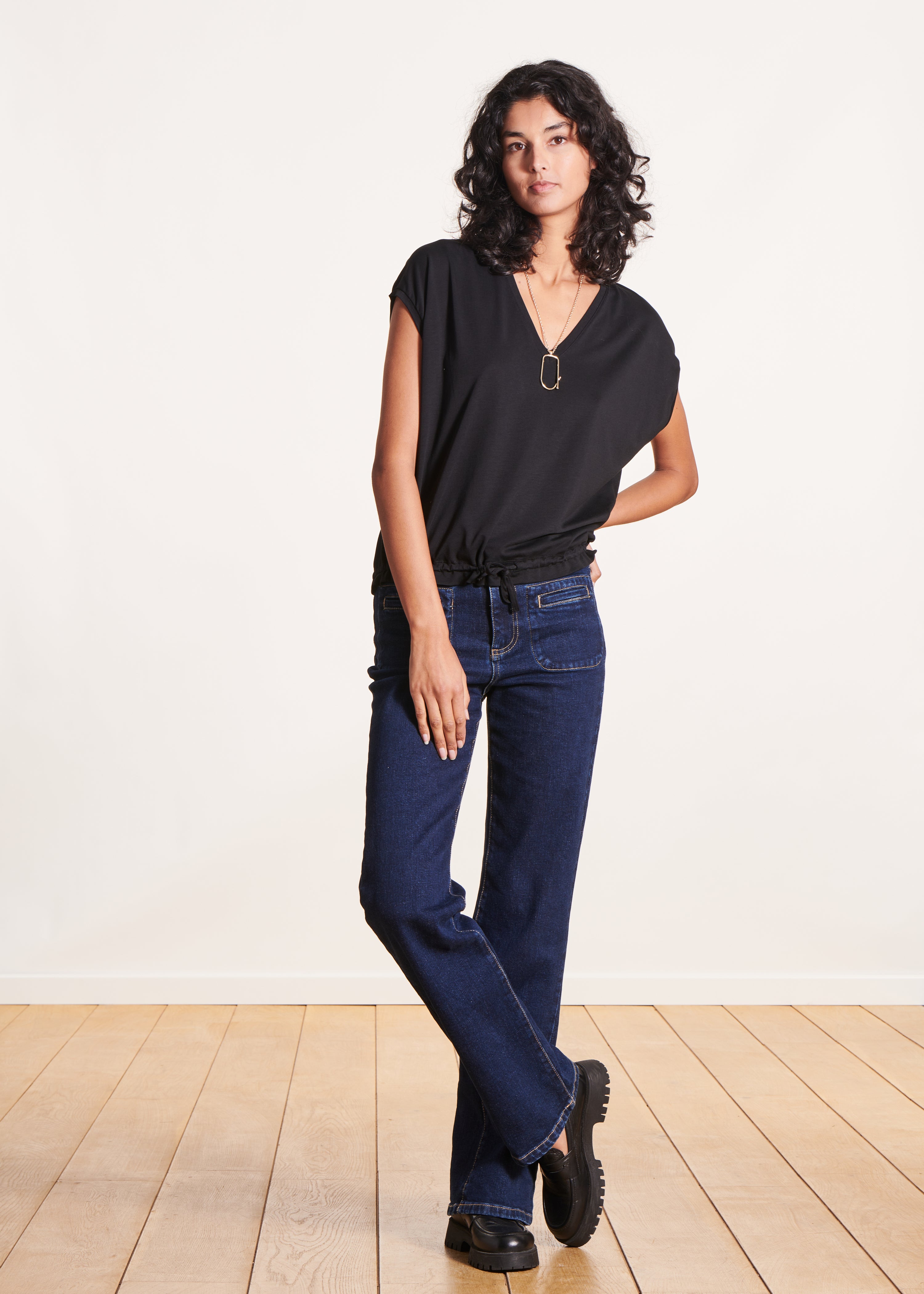 T-shirt blousant noir en lyocell manches courtes