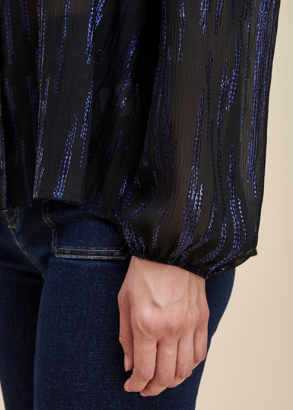 Camicetta in voile con paillettes