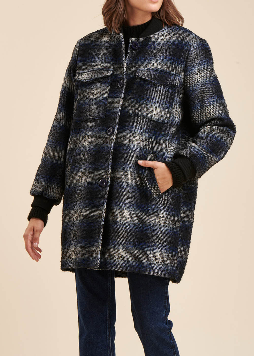 Manteau à carreaux