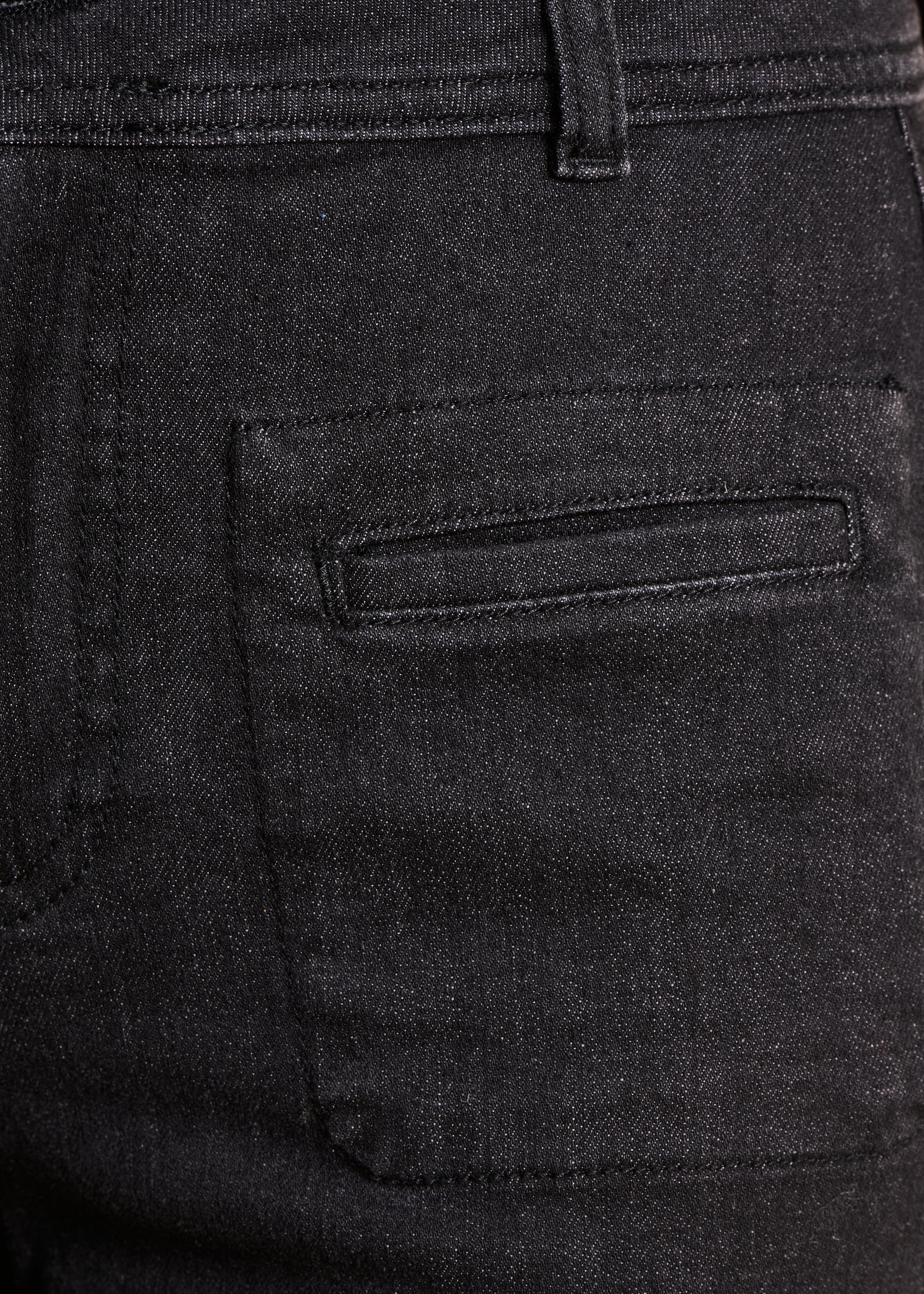 Jean bootcut noir taille haute en coton biologique