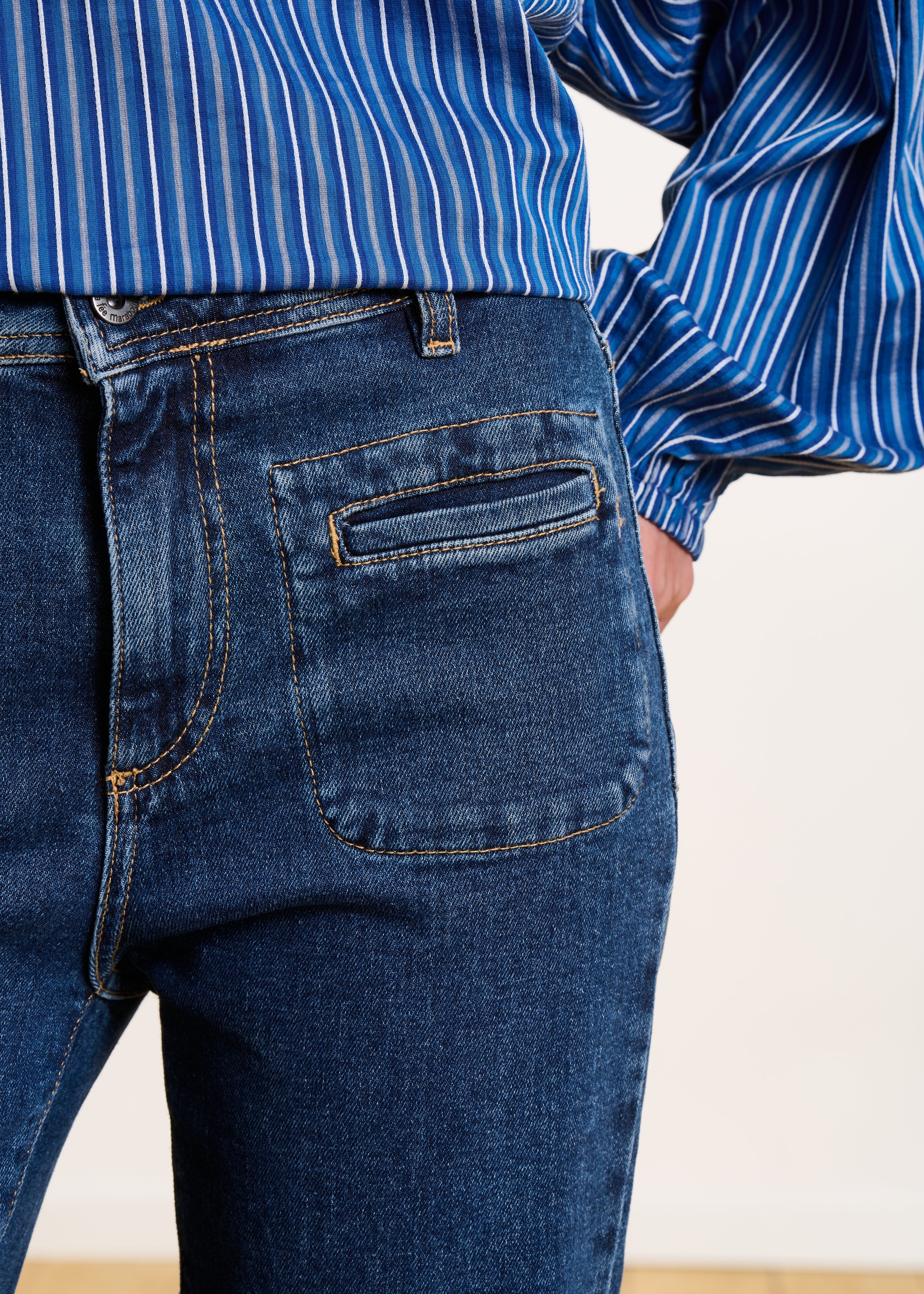 Jean bootcut taille haute en coton biologique