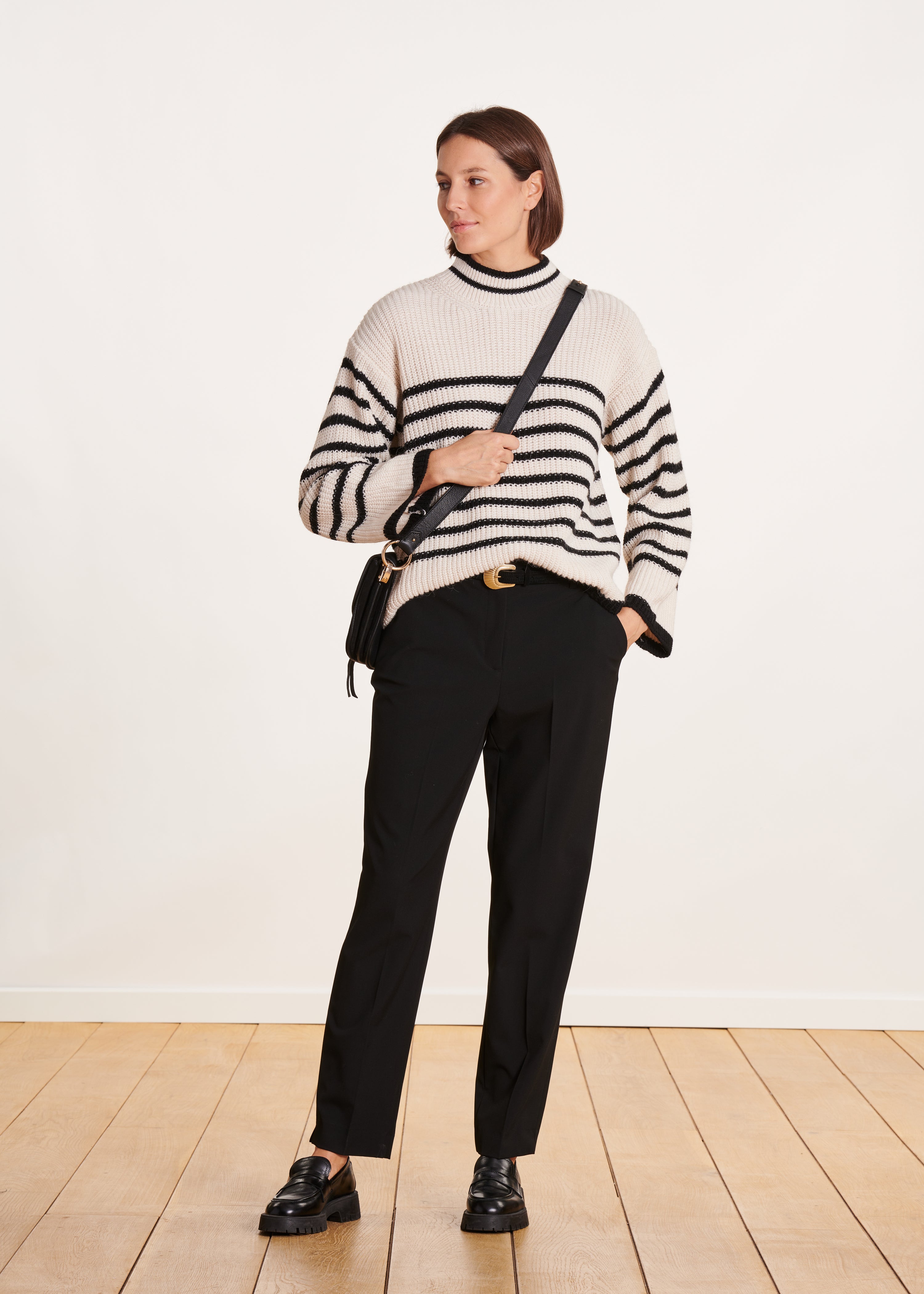 Black 7/8th cigarette pants