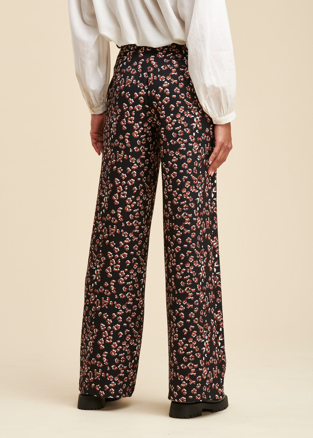 Pantalon ample à imprimé léopard