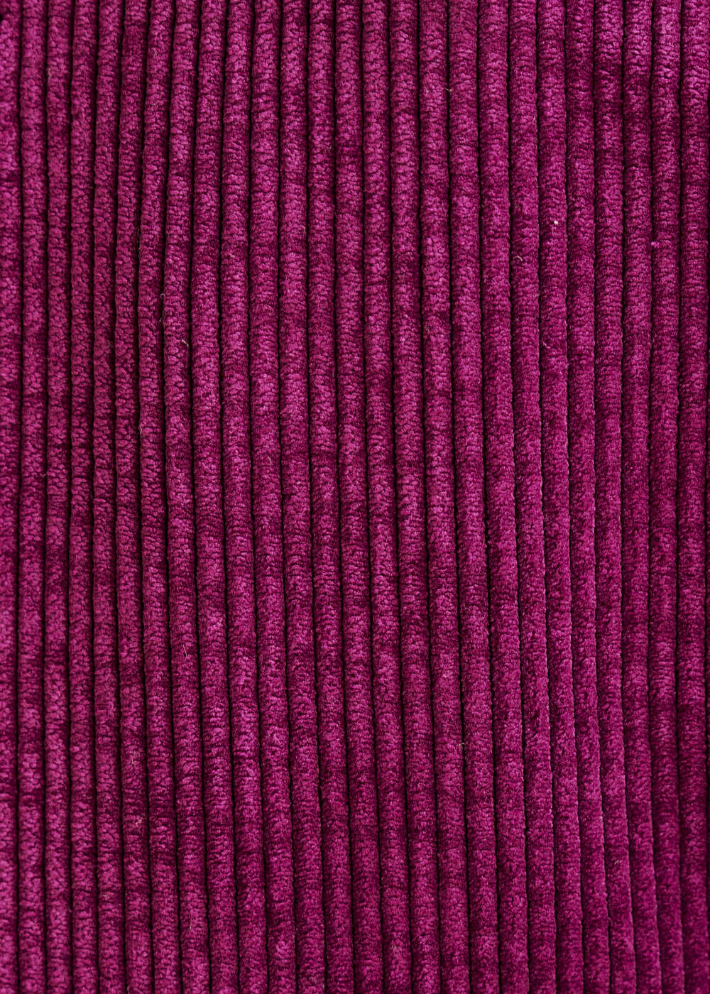 Calça de veludo com corte cenoura