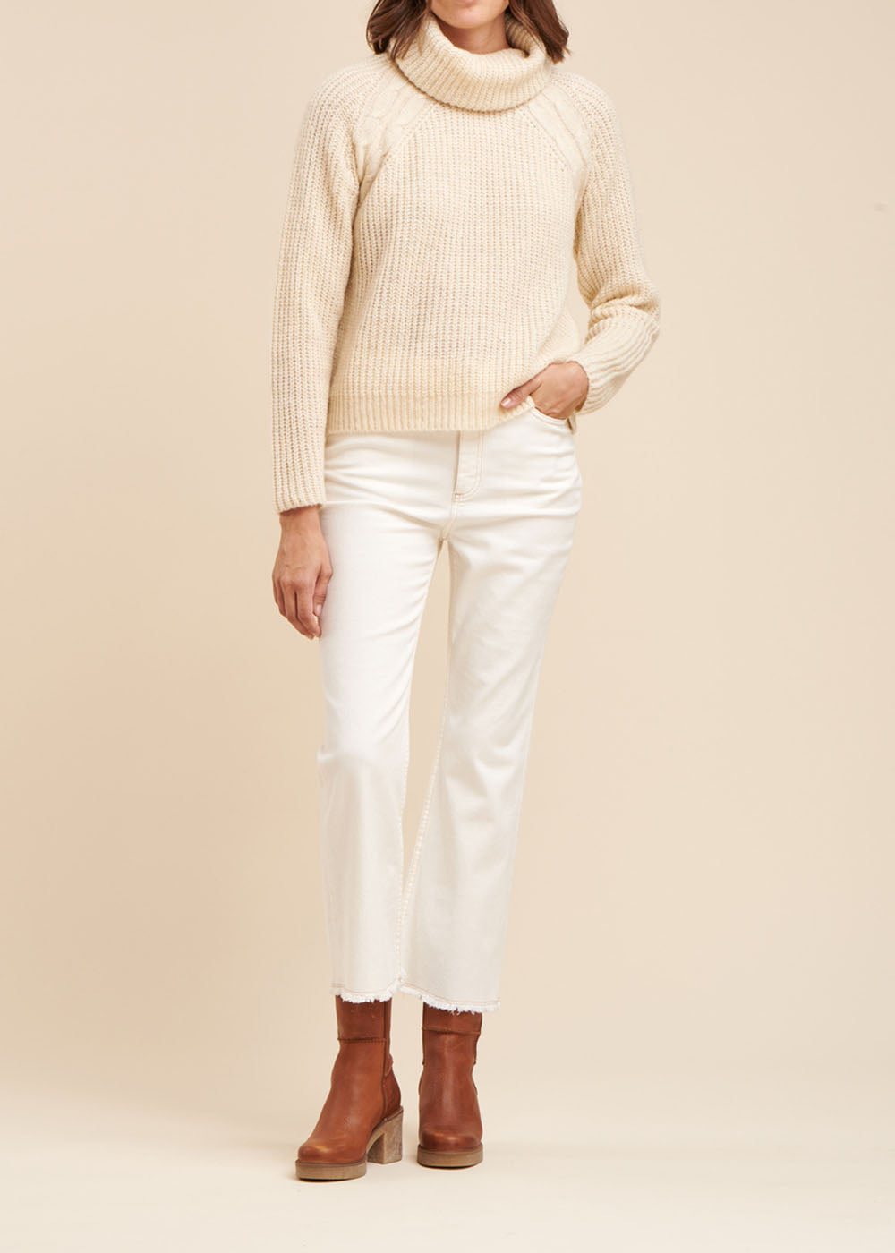Maglia con scollo a goccia