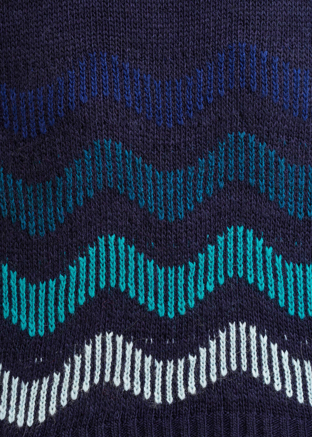 Zigzag striped sweater