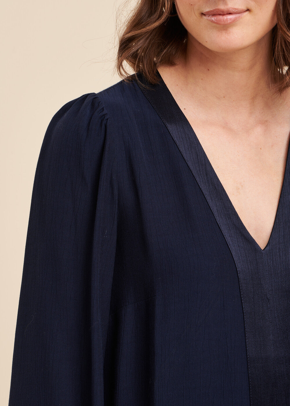 Robe courte manches bouffantes