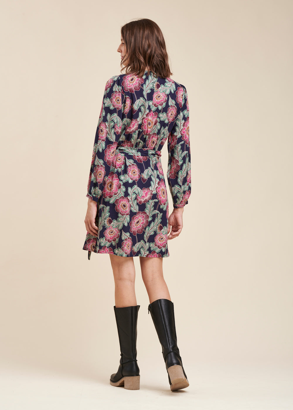 Robe portefeuille courte à imprimé fleuri