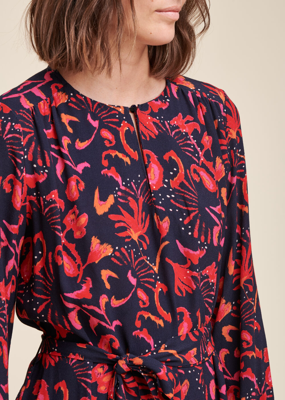 Korte jurk met bloemenprint