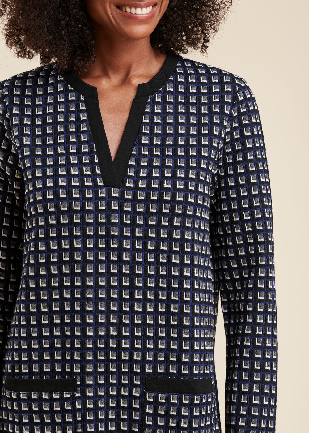 Jersey-Kleid mit geometrischem Muster