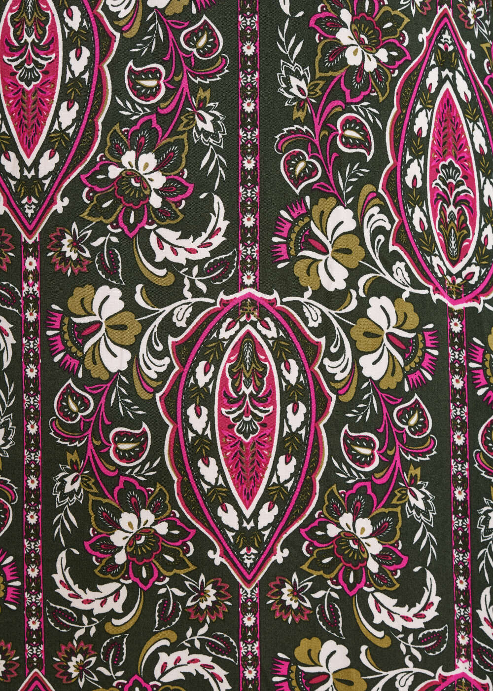 Kurzes Kleid aus Ecovero-Viskose mit Blumenmuster