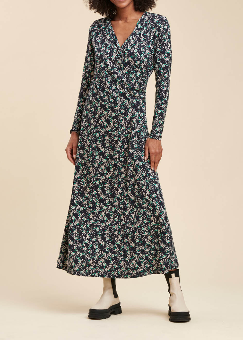 Ecovero long viscose dress with floral print