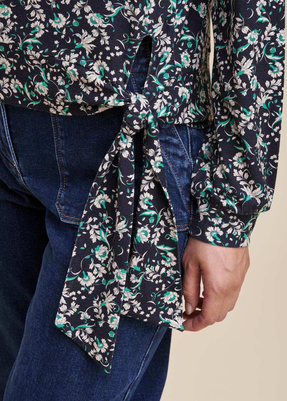 Tee-shirt ample en jersey de viscose écoresponsable Ecovero à imprimé fleuri