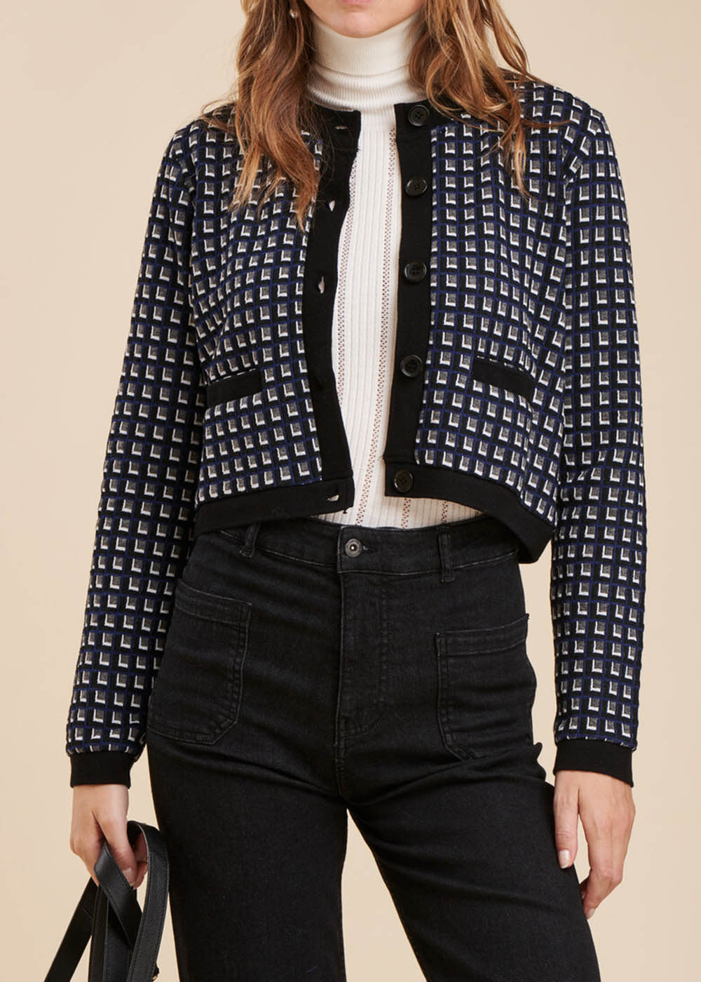 Jacke mit kleinem geometrischem Muster