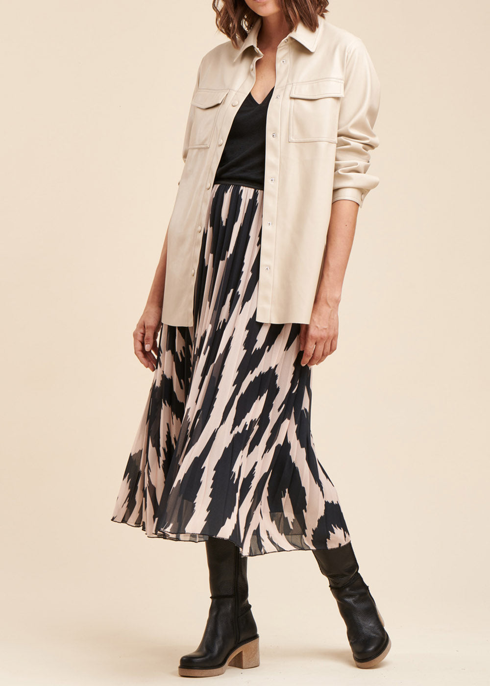 Loose leather effect overshirt jacket