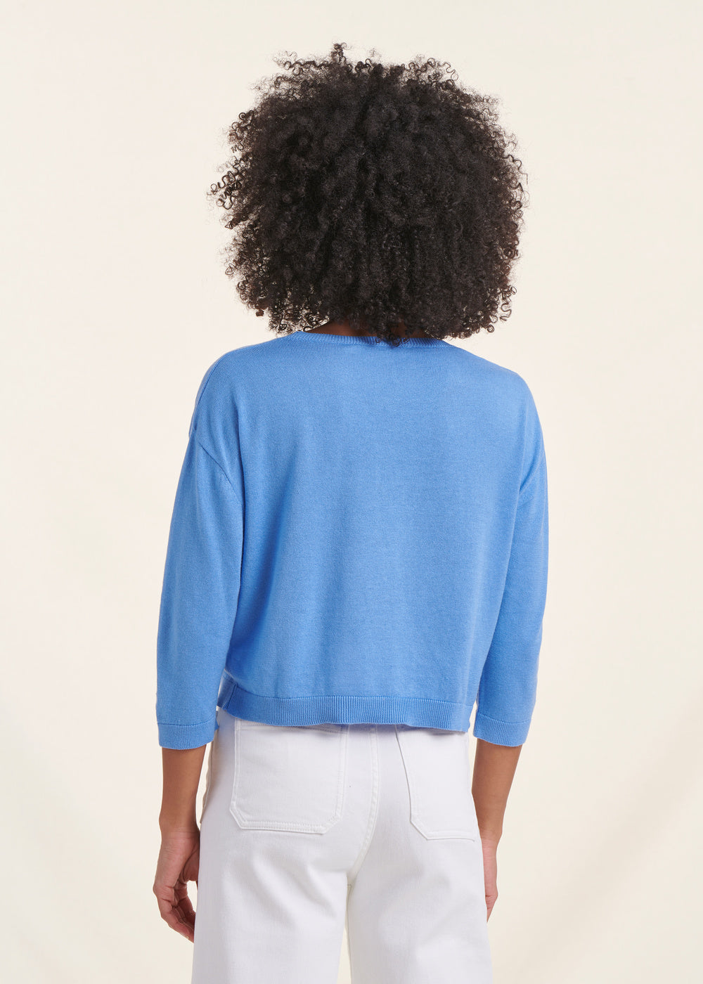 Gilet court bleu manches longues col V