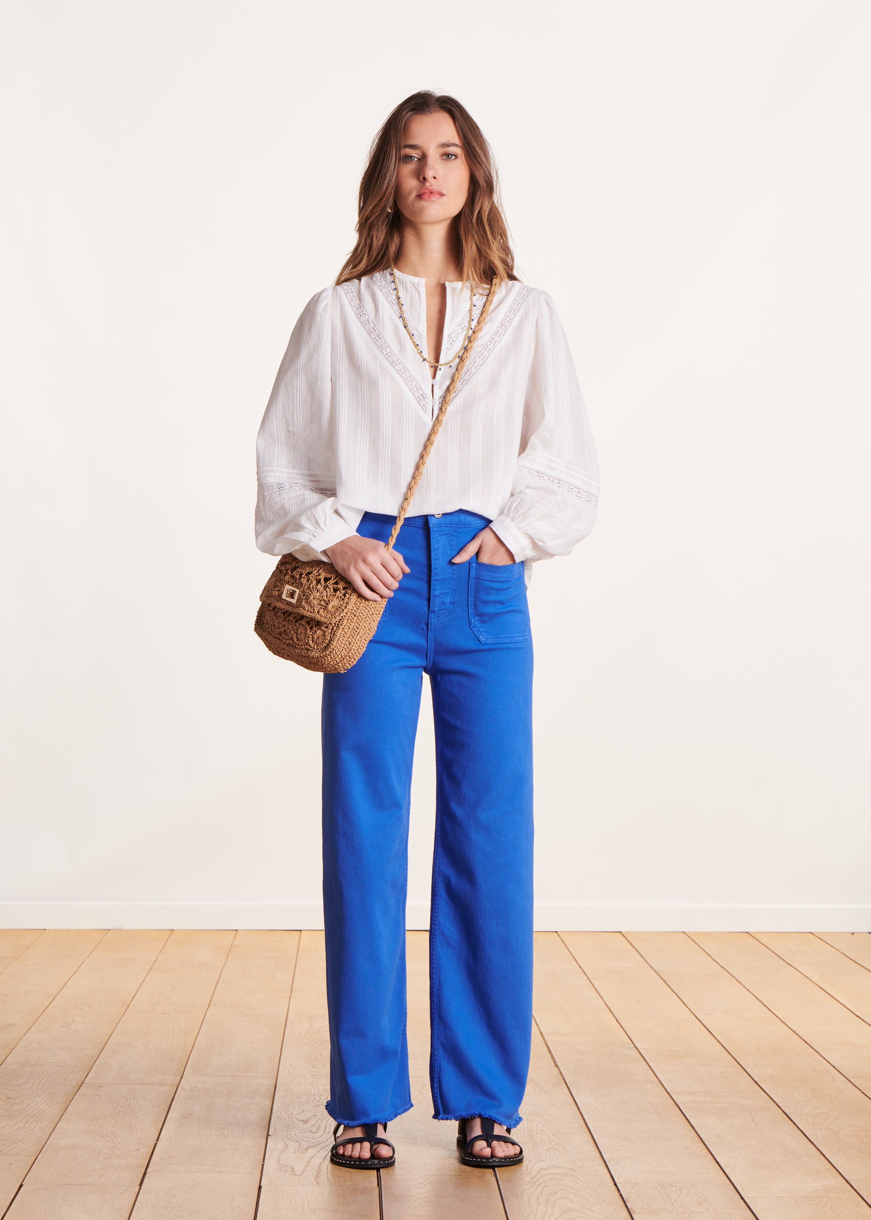 Jean flare bleu roi taille haute en coton biologique La Fée