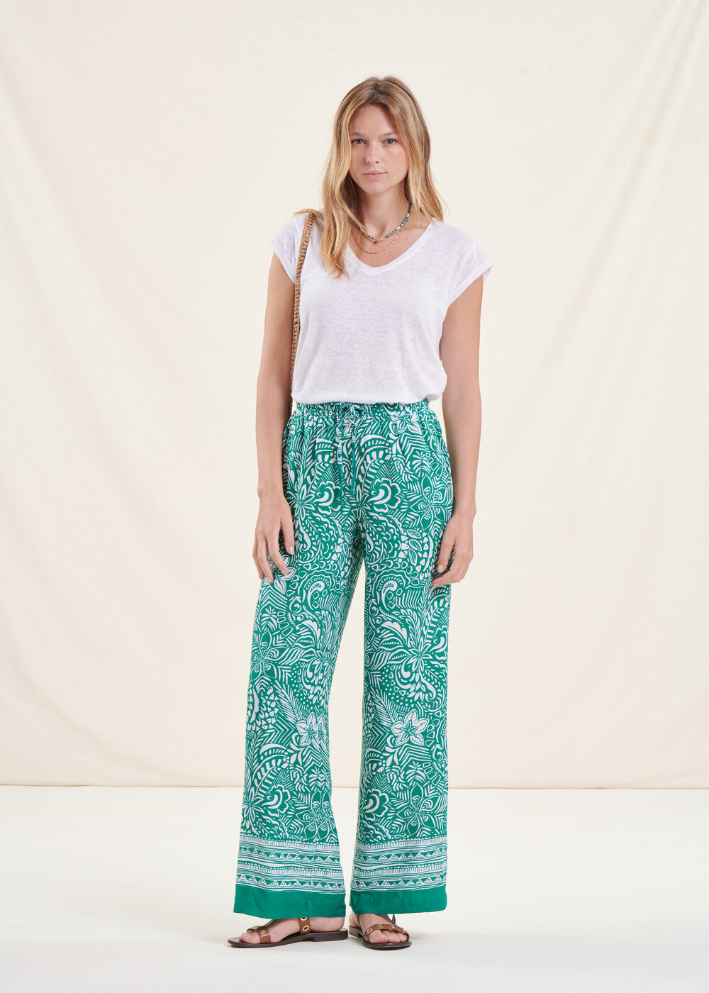 Pantaloni verdi a fiori con elastico in vita La Fée Maraboutée