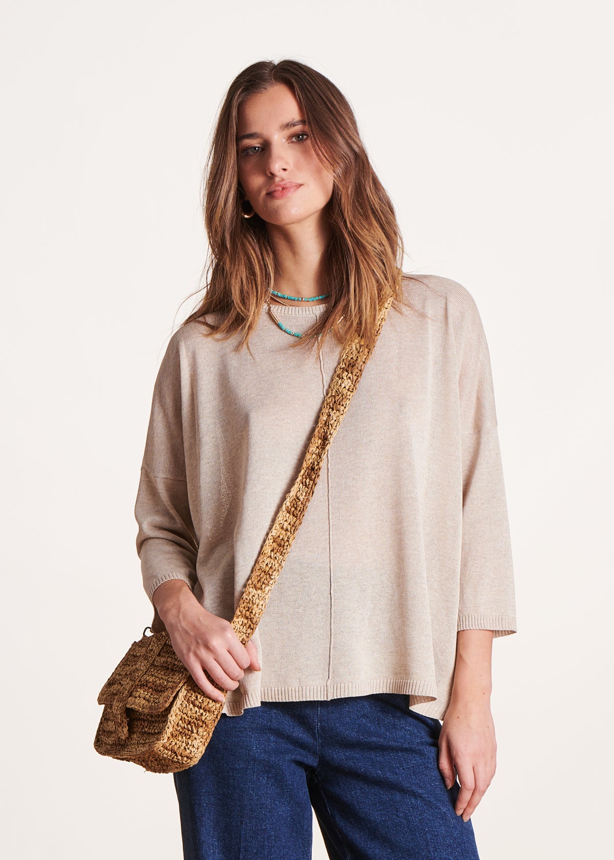 Goldener Pullover mit 3/4-Ärmeln in Oversize-Form