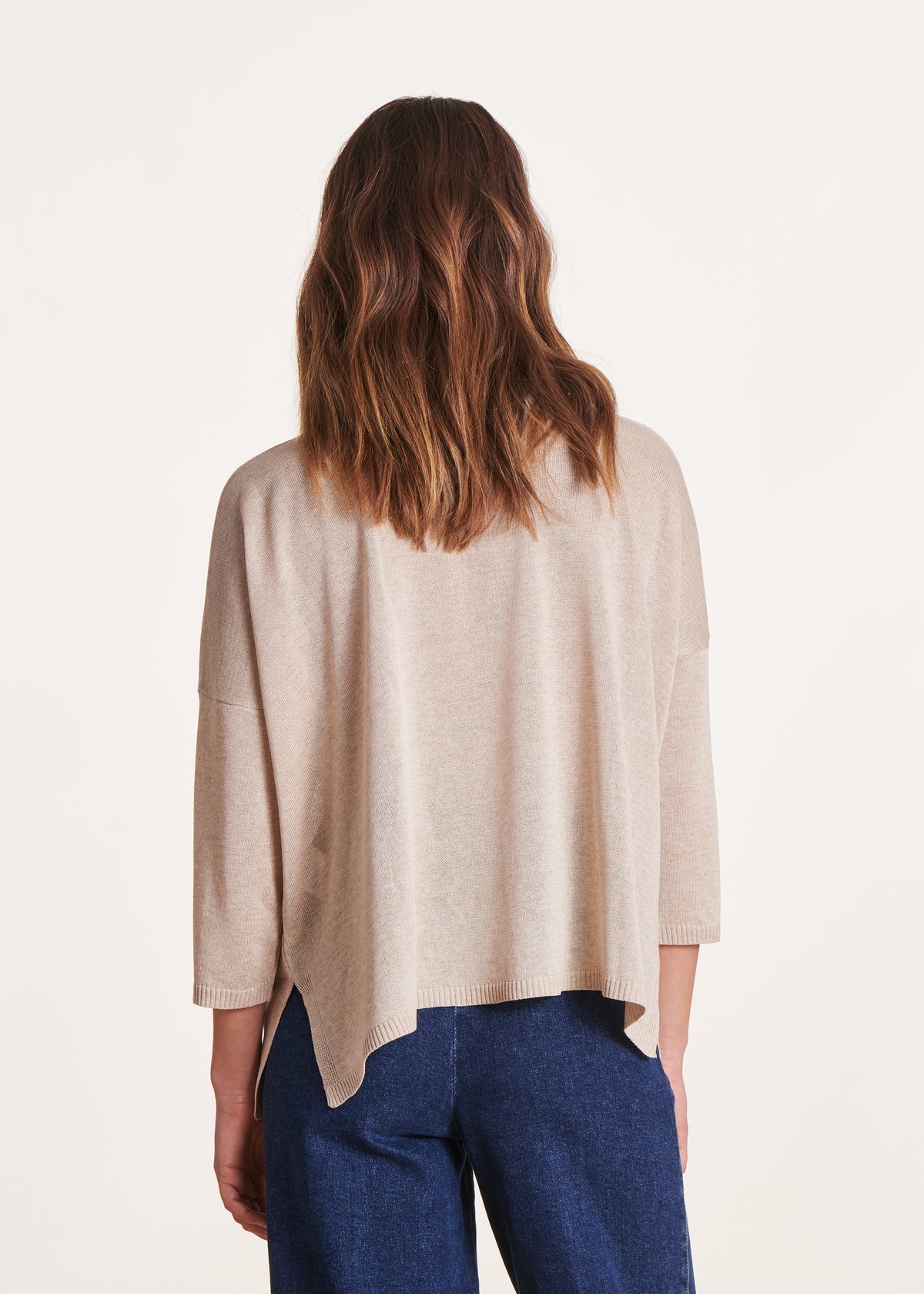 Goldener Pullover mit 3/4-Ärmeln in Oversize-Form