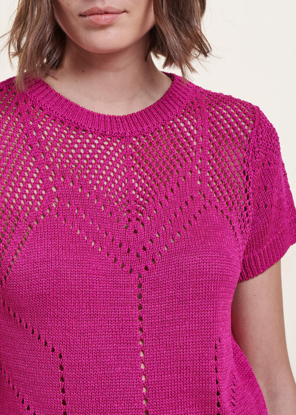 Pullover rosa fuchsia mit kurzen Ärmeln und rundem Halsausschnitt