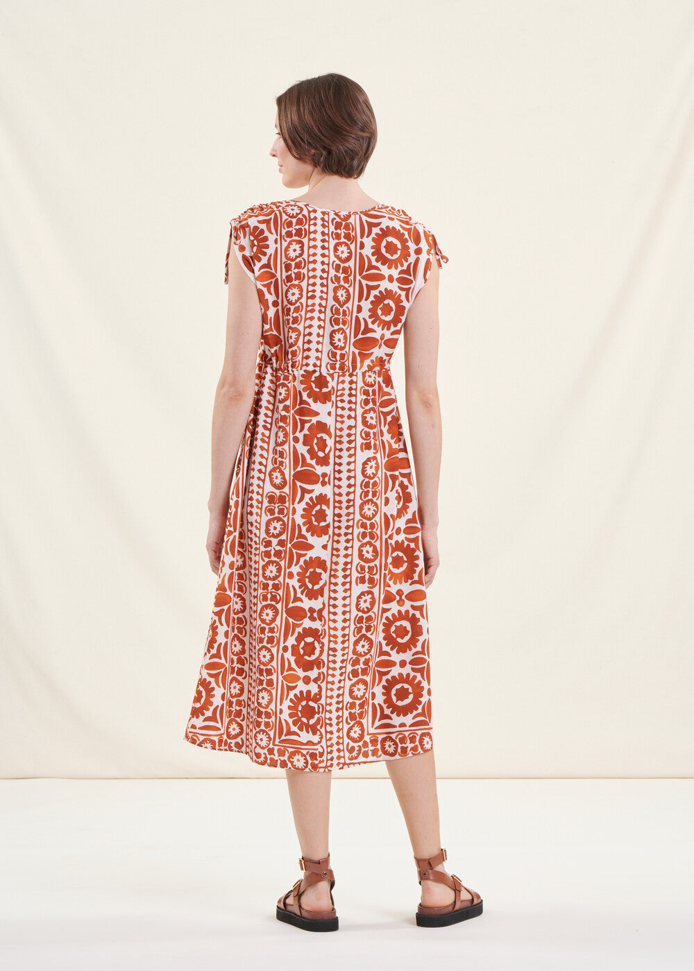 Abito midi con stampa arancione