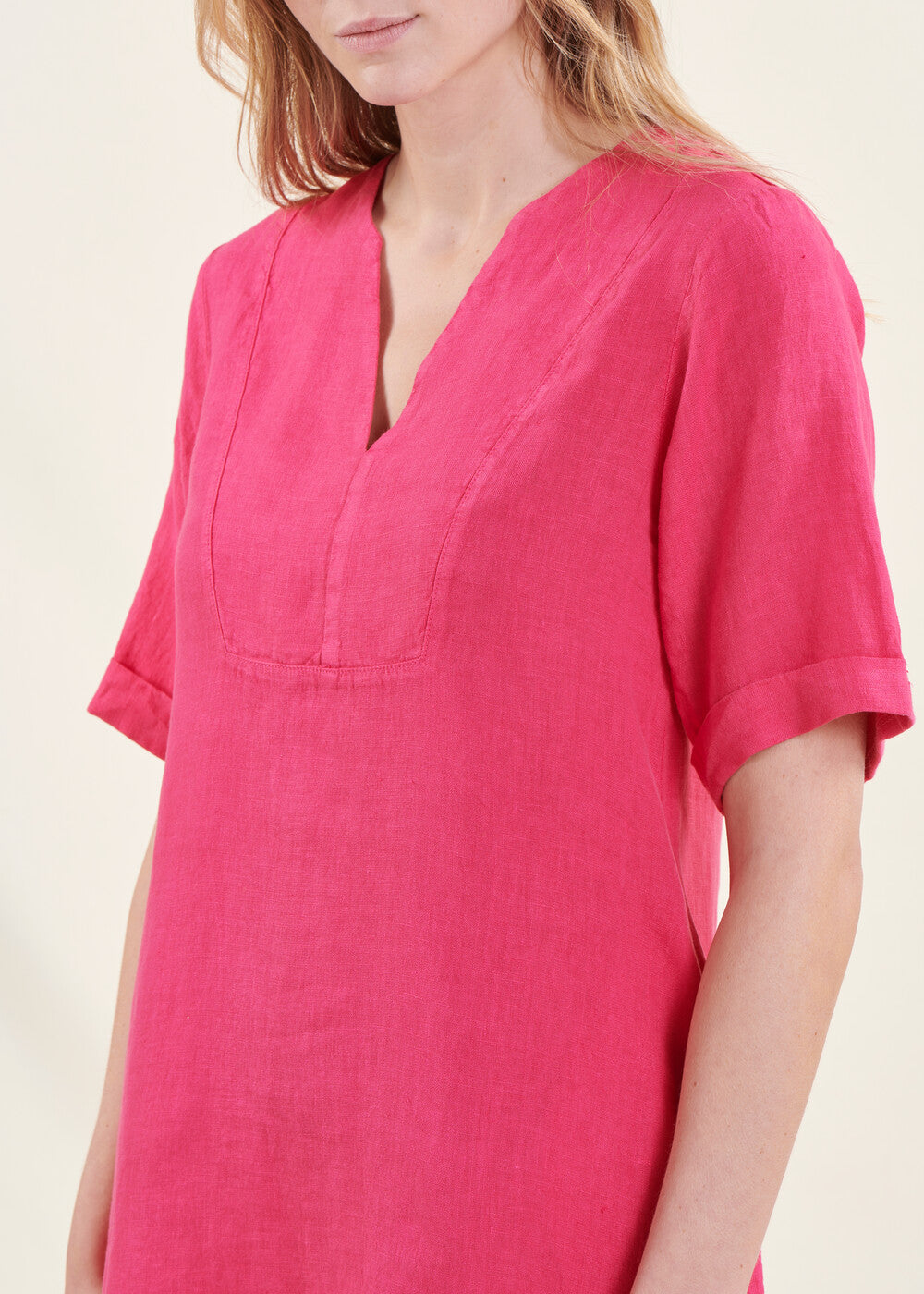 Abito corto rosa fucsia in lino