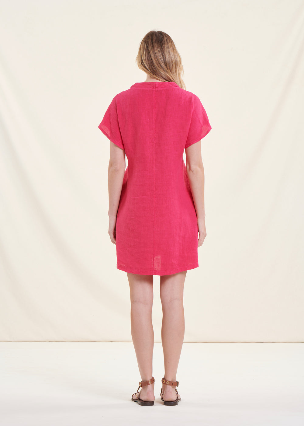 Abito corto rosa fucsia in lino