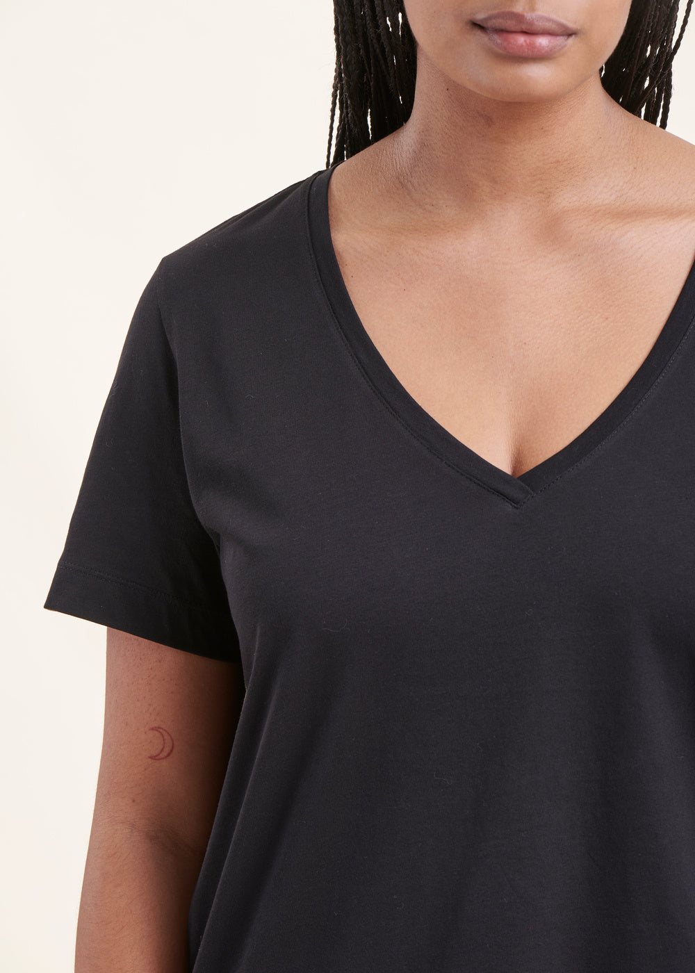schwarz T-Shirt aus biologischer Baumwolle mit kurzen Ärmeln