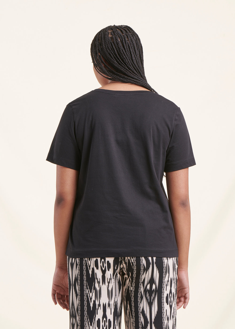 schwarz T-Shirt aus biologischer Baumwolle mit kurzen Ärmeln