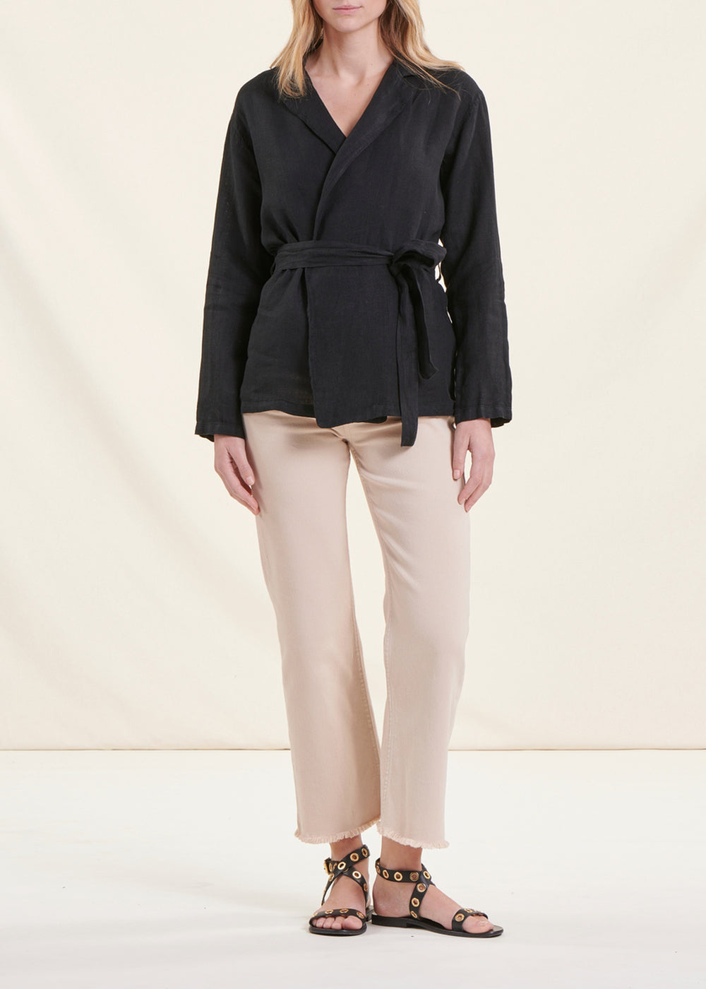 Schwarze Schneiderjacke aus Leinen