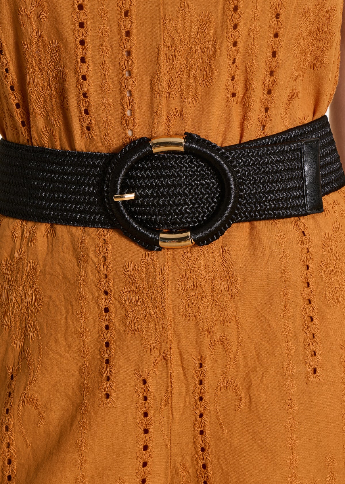 Black elasticated belt with oval buckle