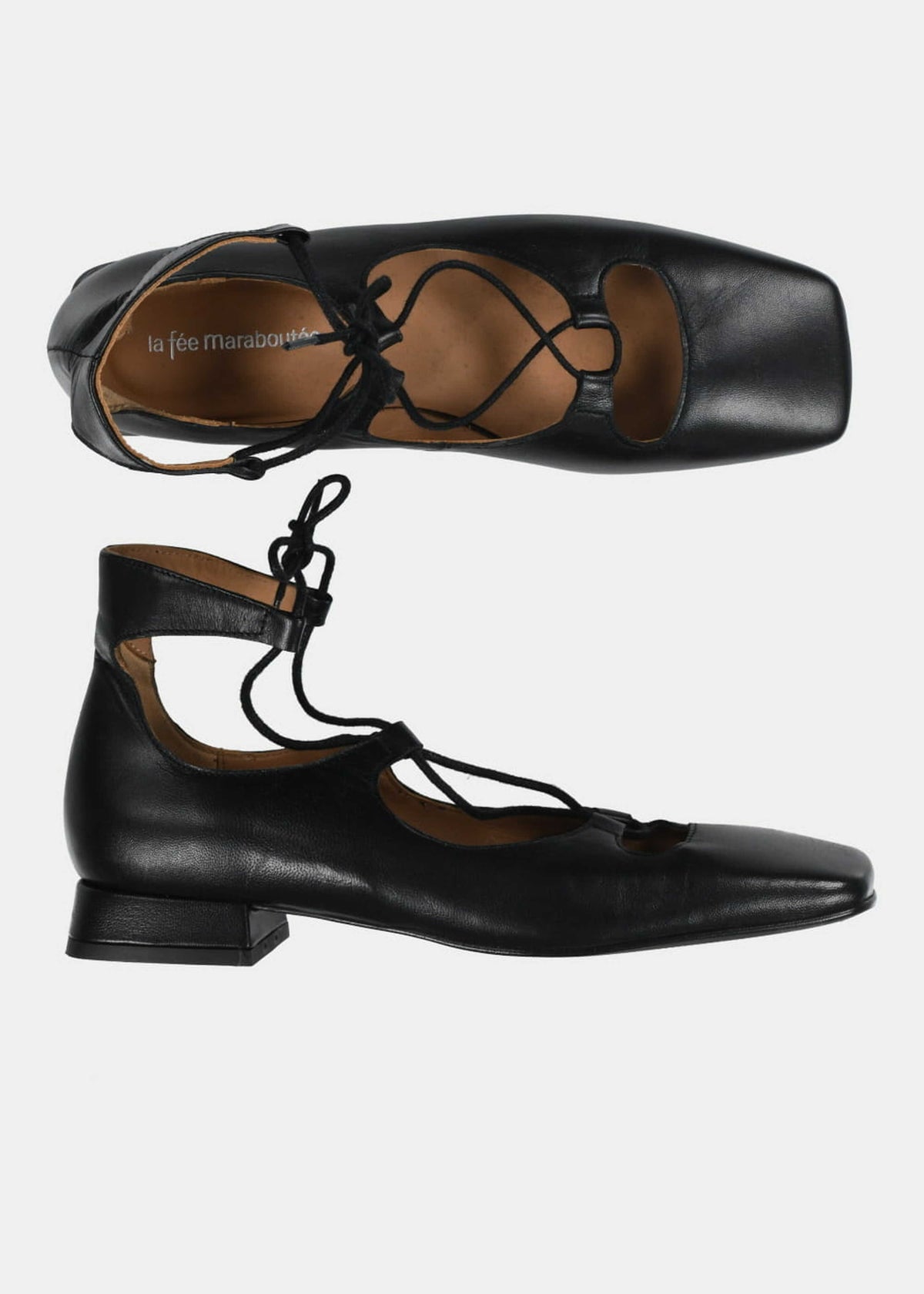 Black lace-up ballerinas