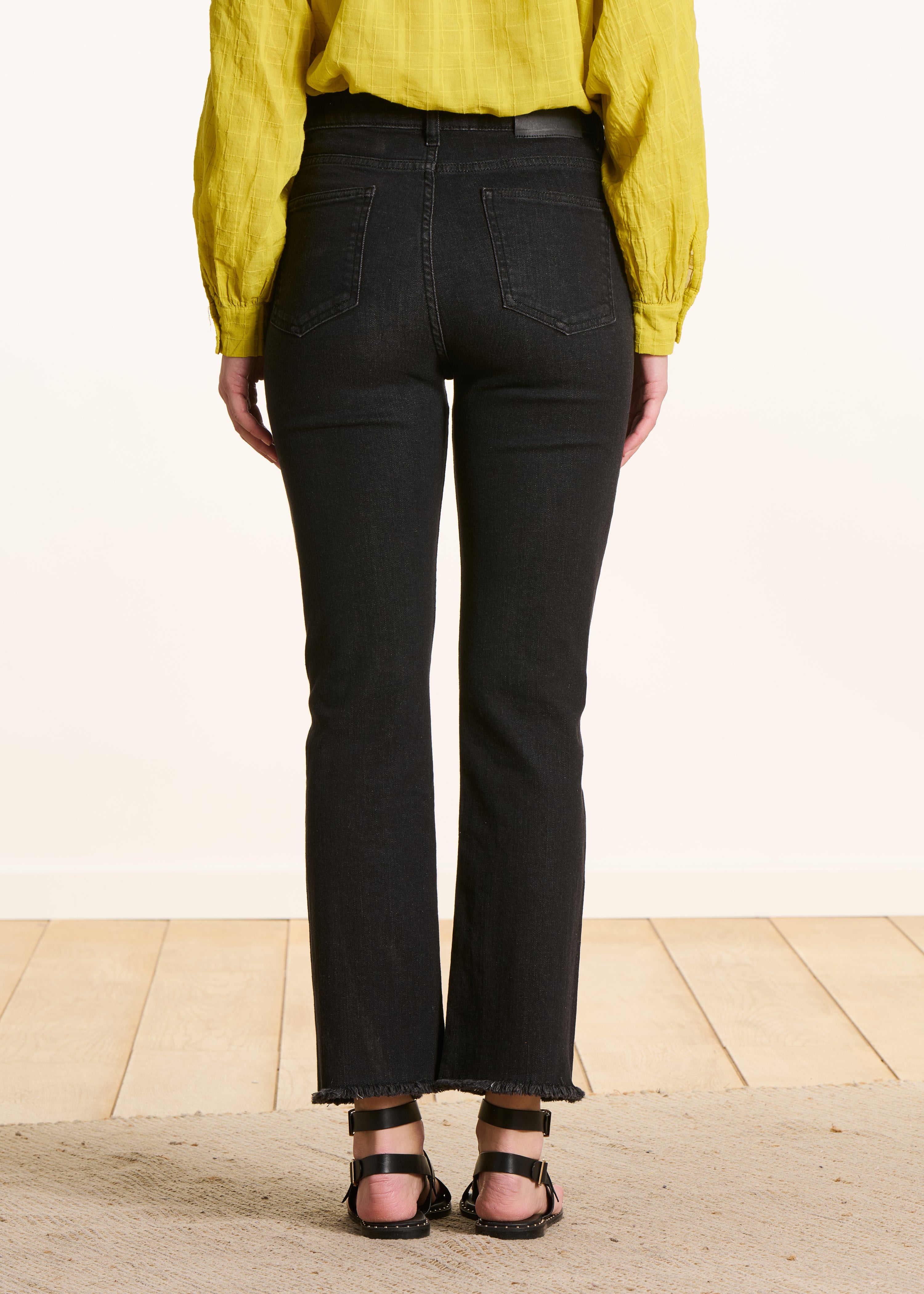 Jean noir cropped en coton biologique