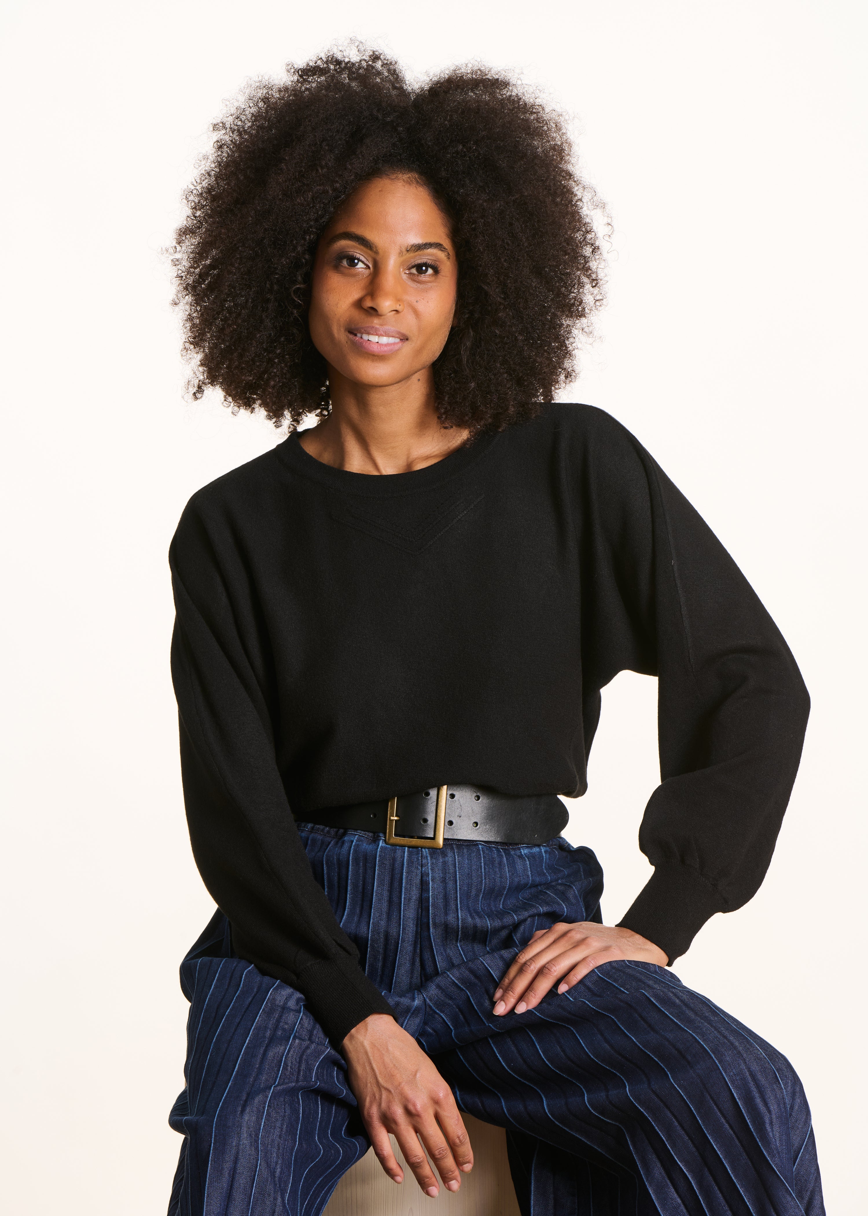 Pull noir maille fine