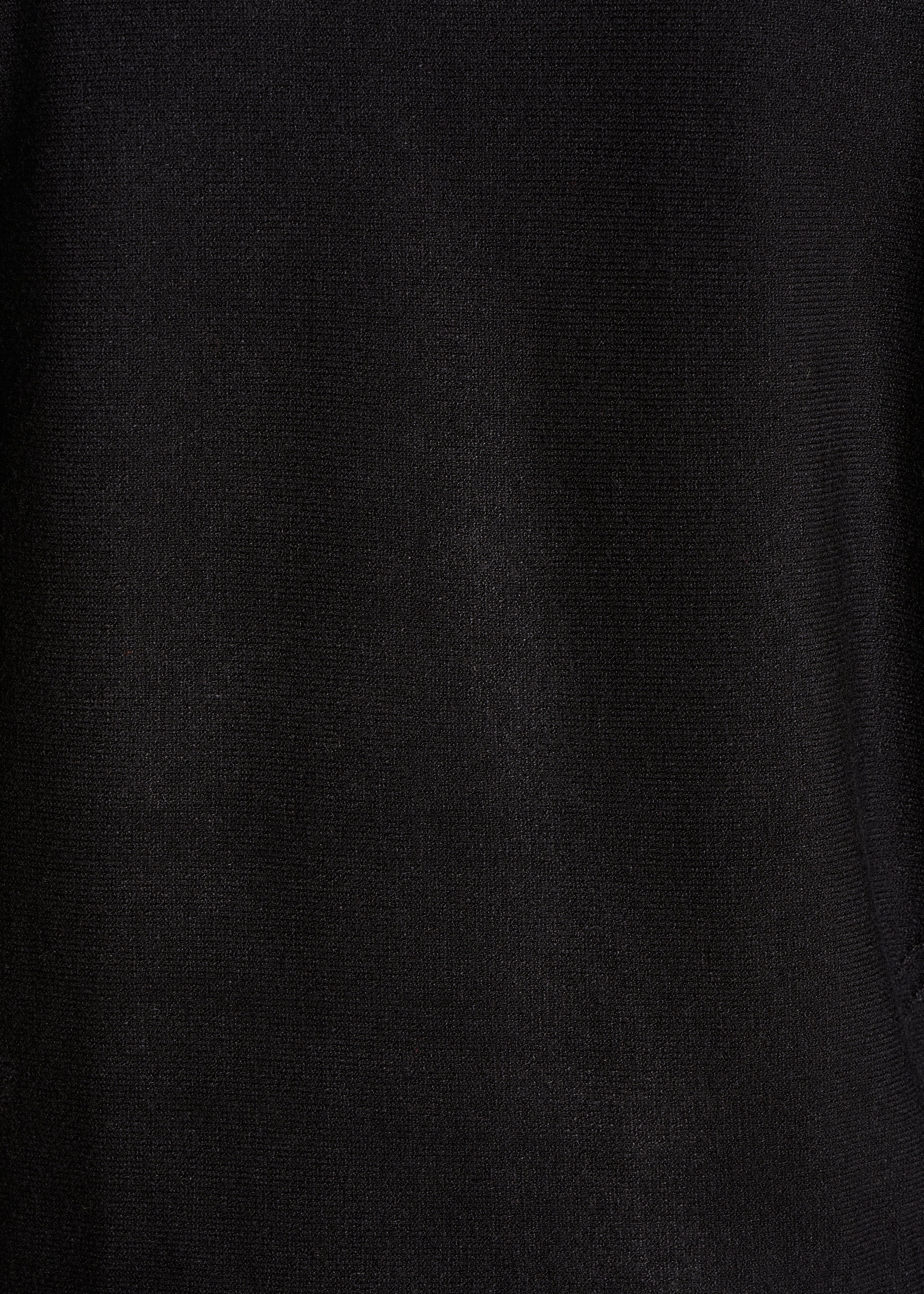 Pull noir maille fine