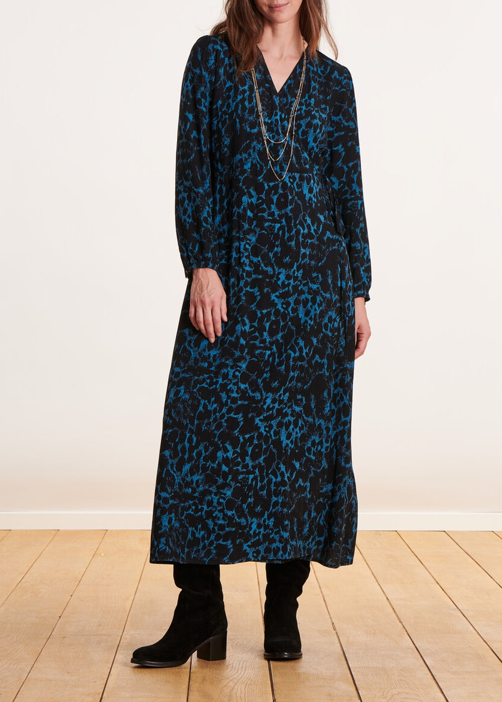 Langes Paisley-Kleid mit Animalprint