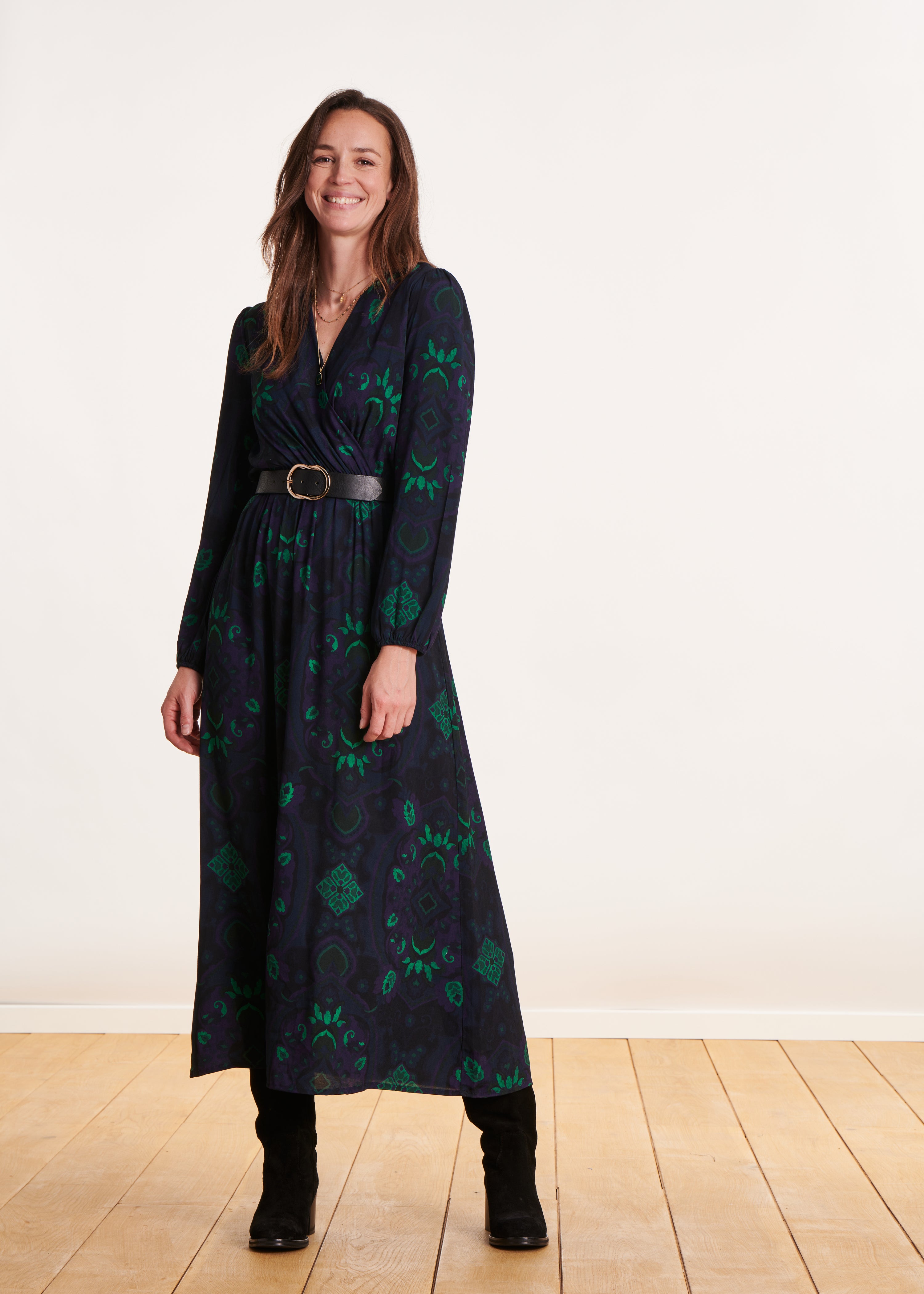 Robe longue cache-cœur à imprimé bleu et vert La Fée Maraboutée