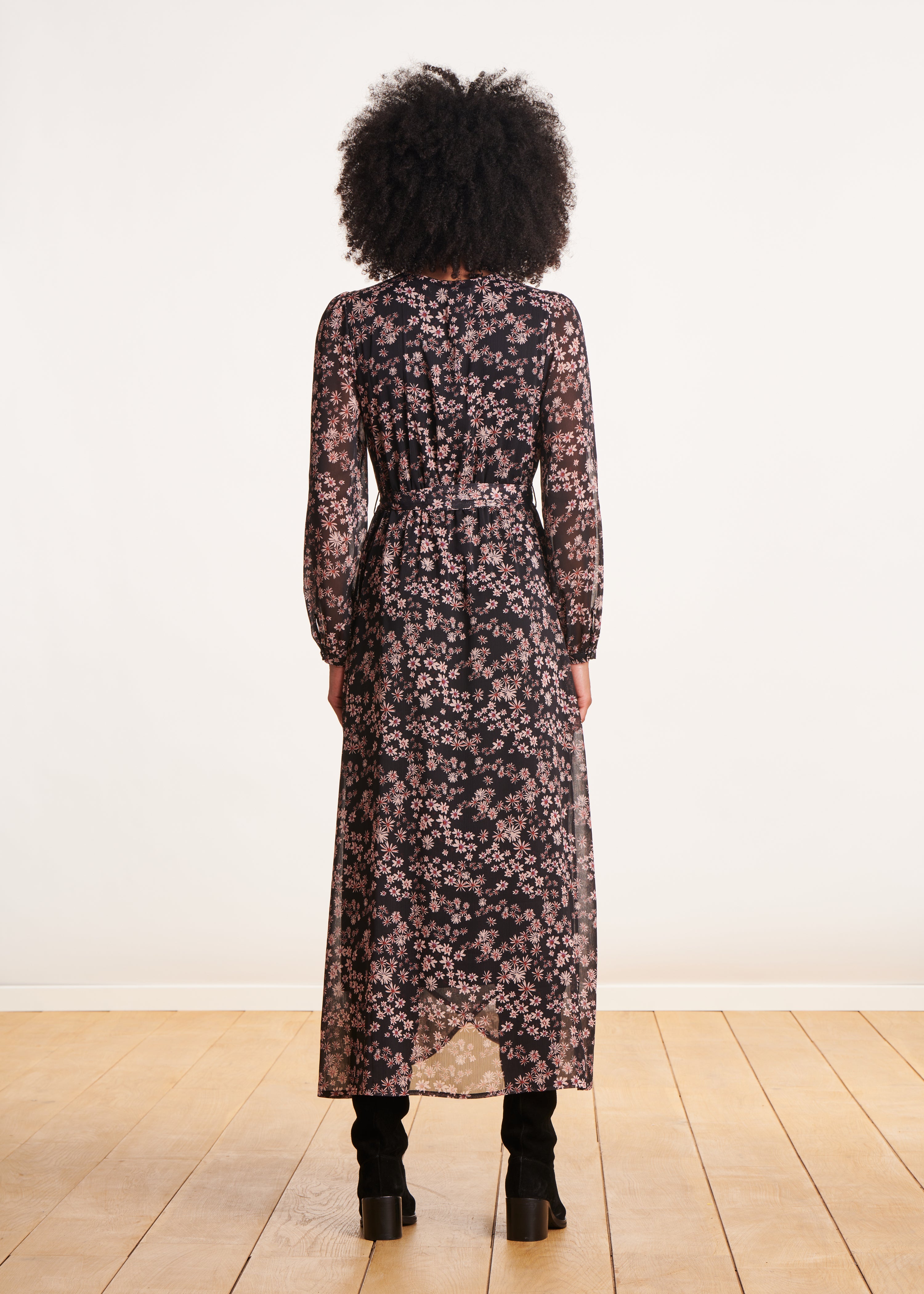 Long-sleeved floral print wrap dress