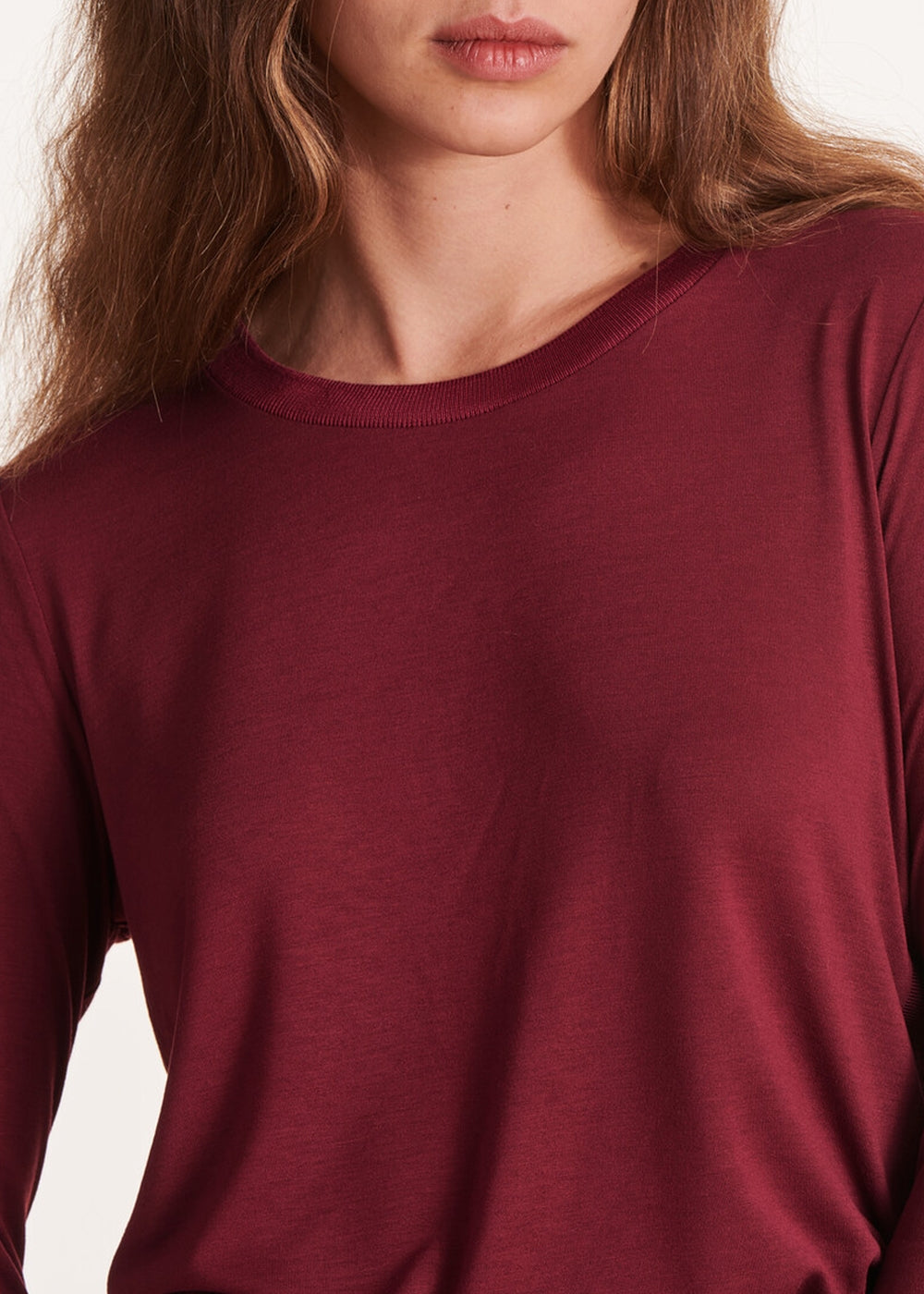 Bordeauxrotes T-Shirt mit langen Ärmeln