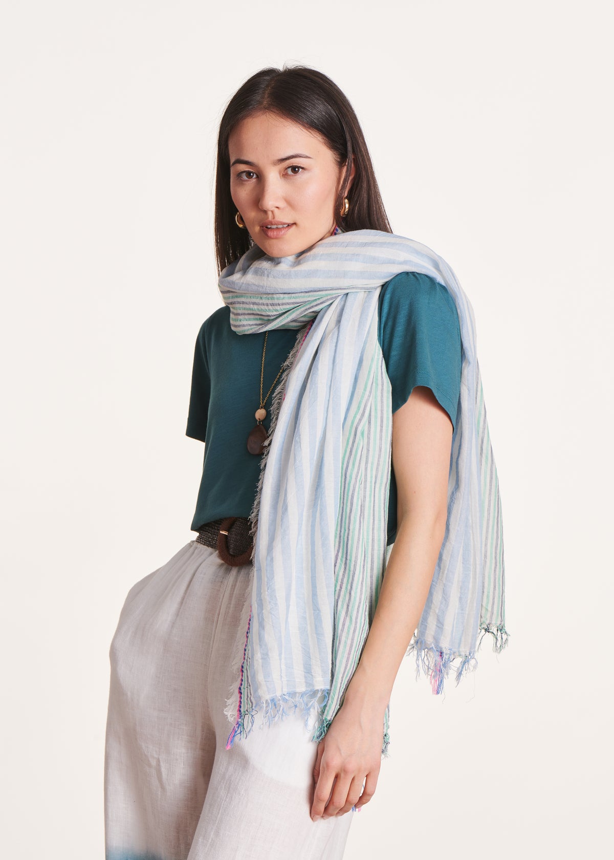 Fine stripes scarf in green cotton