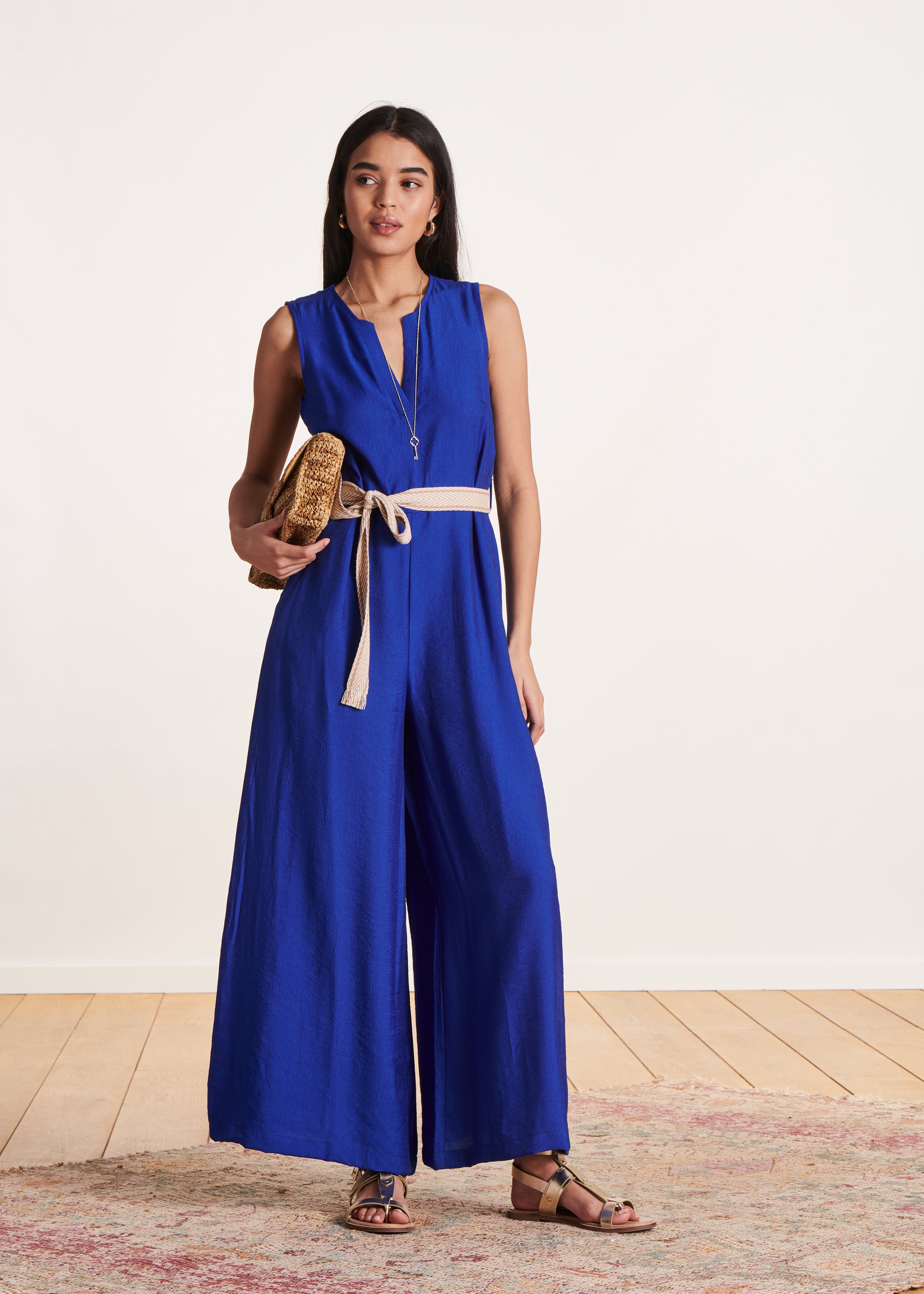 Combinaison bleu roi sans manches fluide en jacquard La Fée