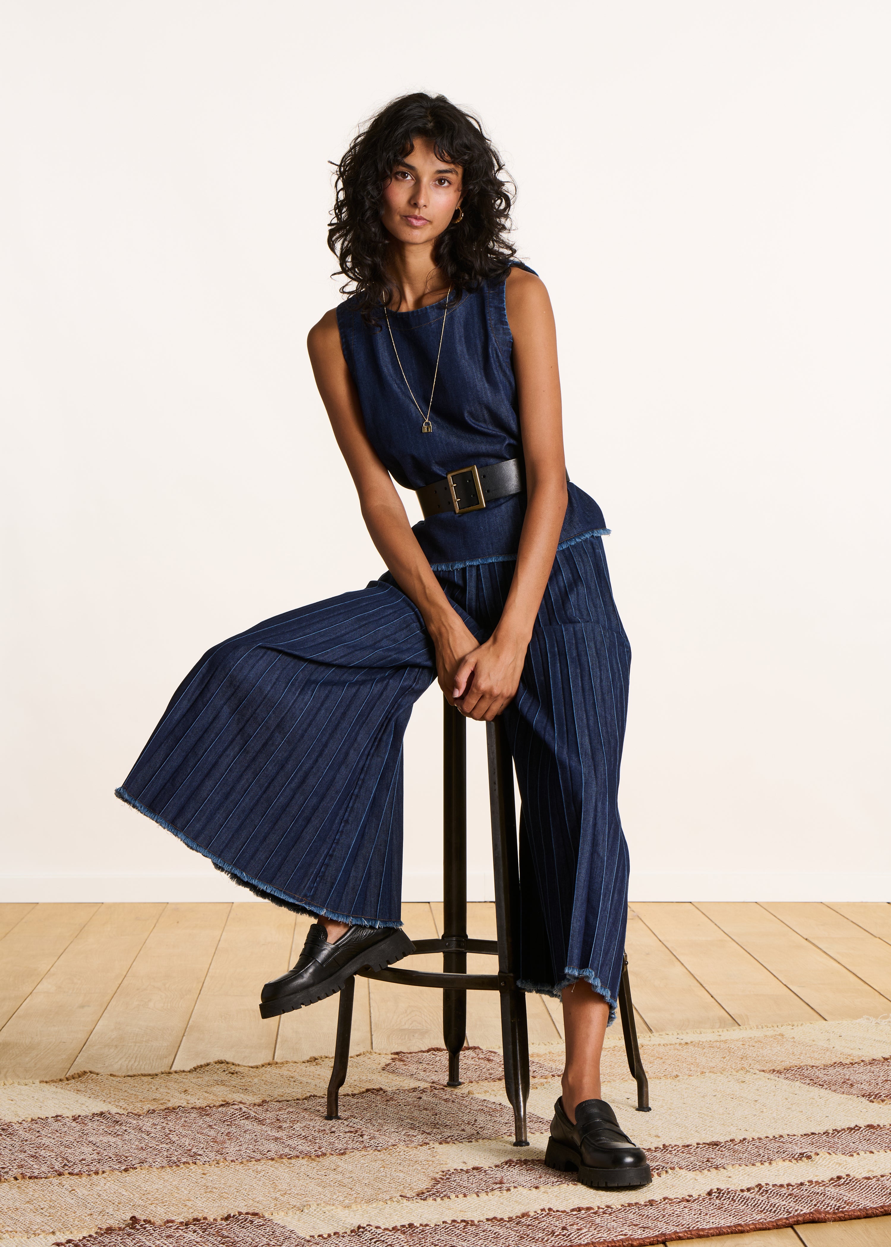 Pantalón falda culotte en jean crudo con cintura elástica La Fée