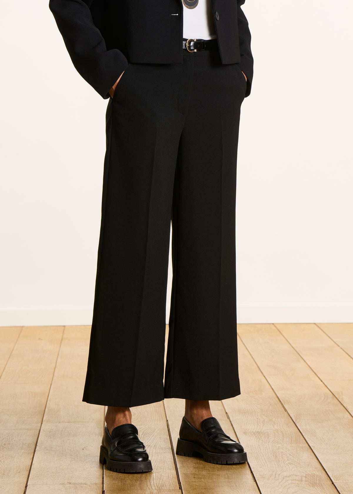 Pantalon droit noir 7/8ème